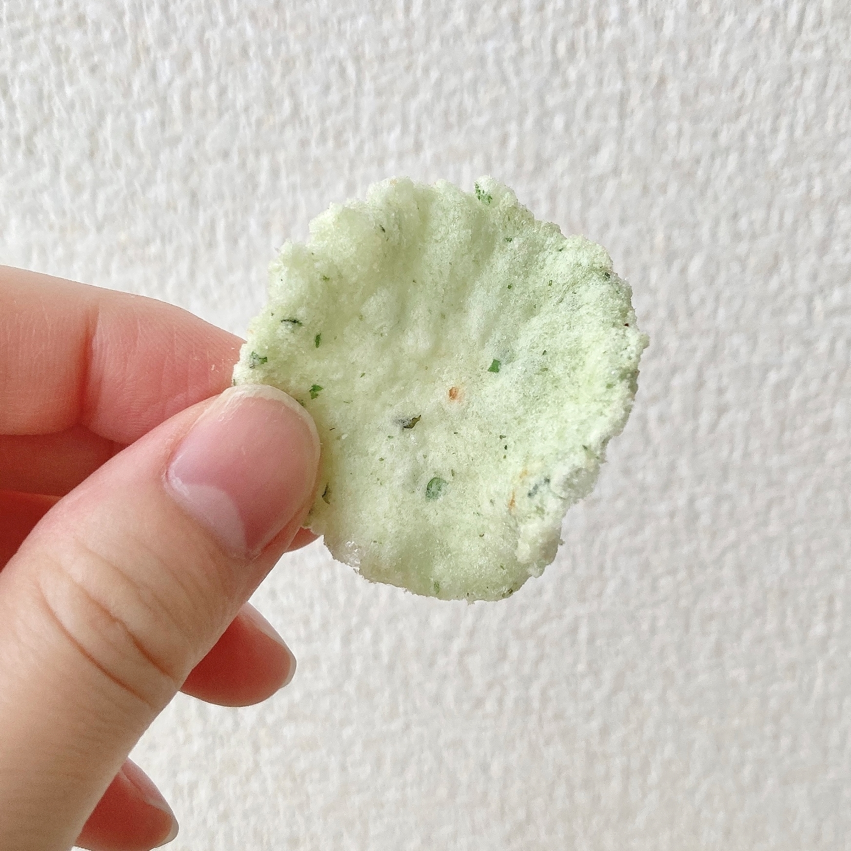 SEIYU（西友）のオススメのおかし「素材の彩り野菜ミックスせん 100g」