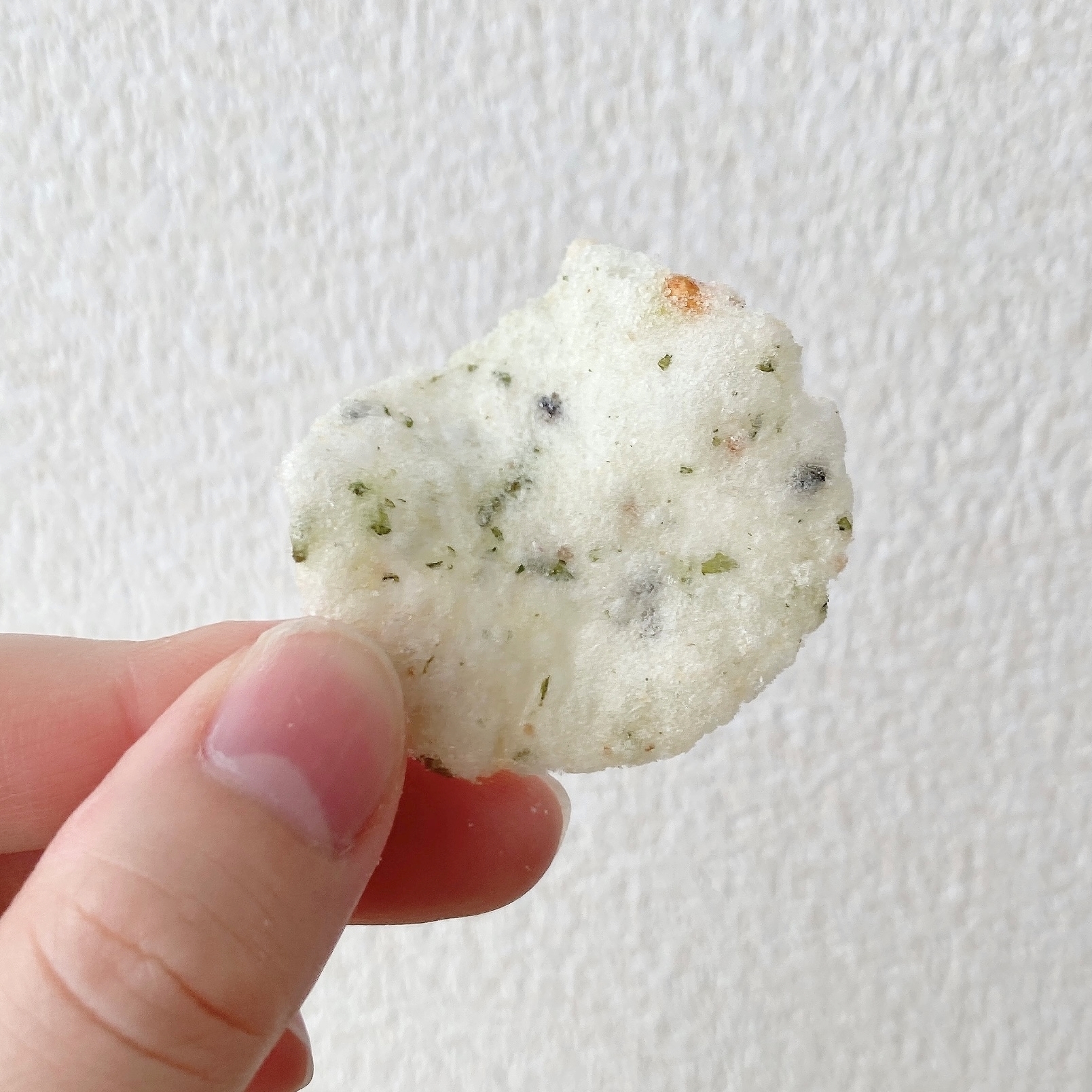 SEIYU（西友）のオススメのおかし「素材の彩り野菜ミックスせん 100g」