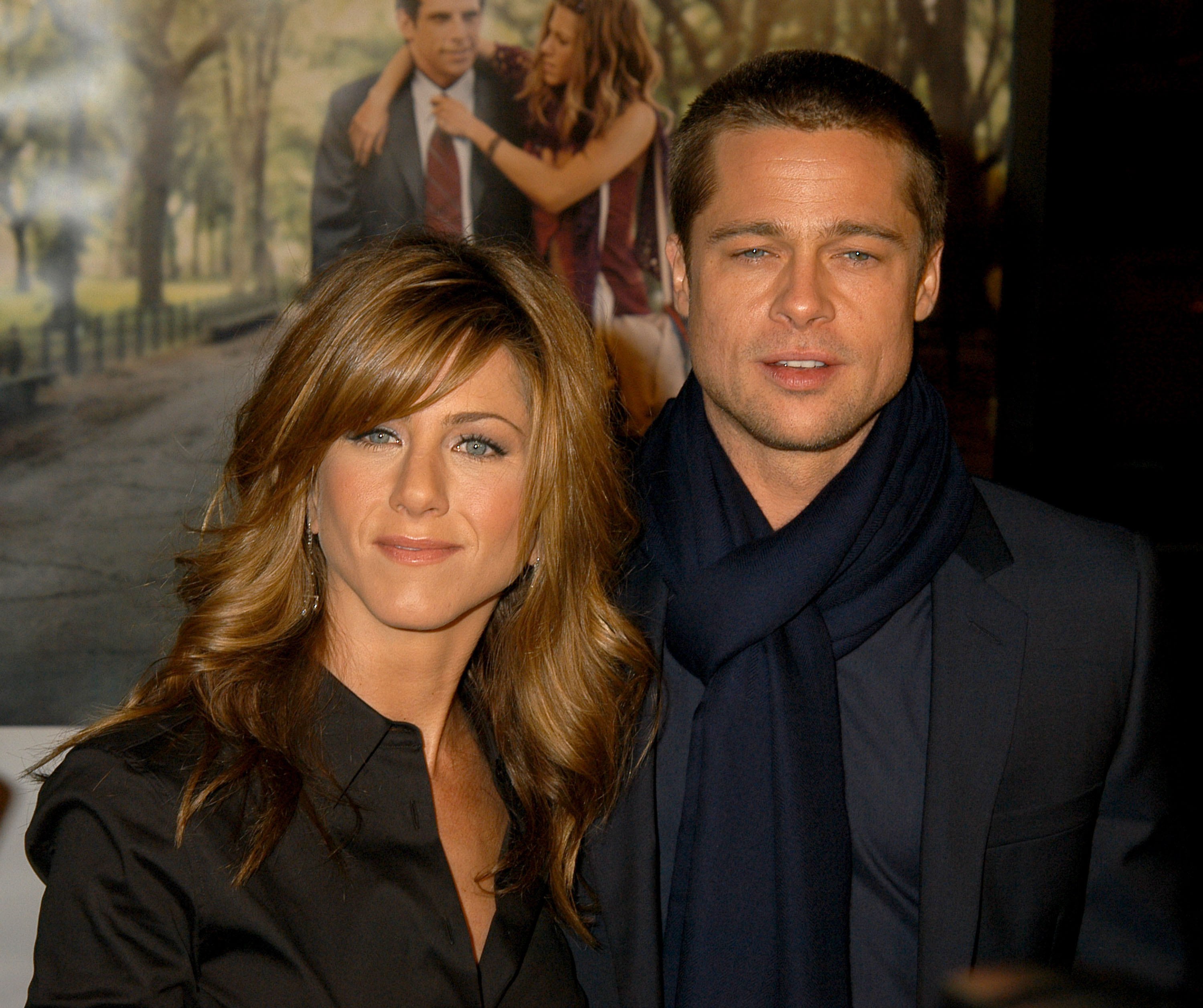 Closeup of Jennifer Aniston and Brad Pitt