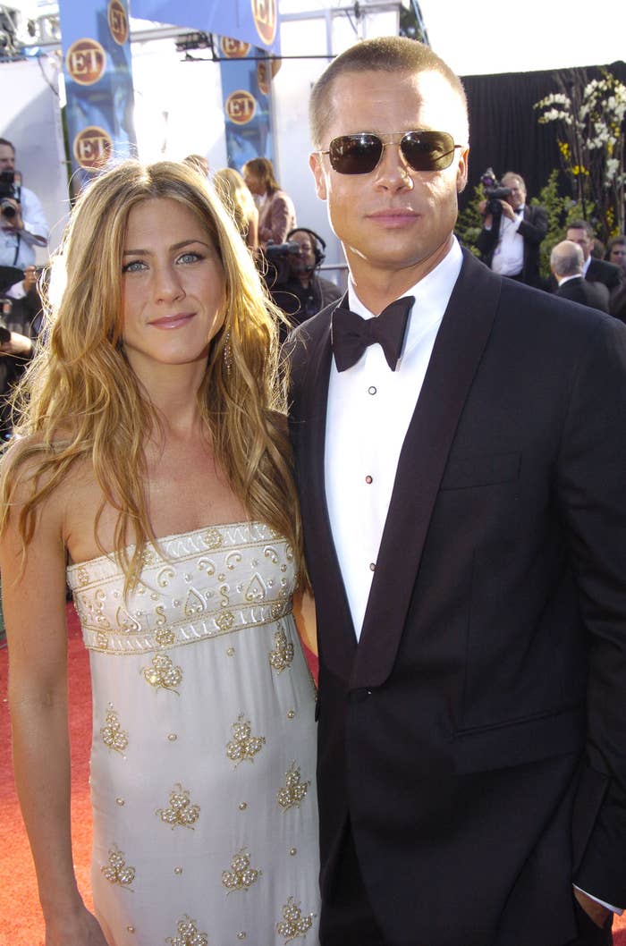 Closeup of Jennifer Aniston and Brad Pitt