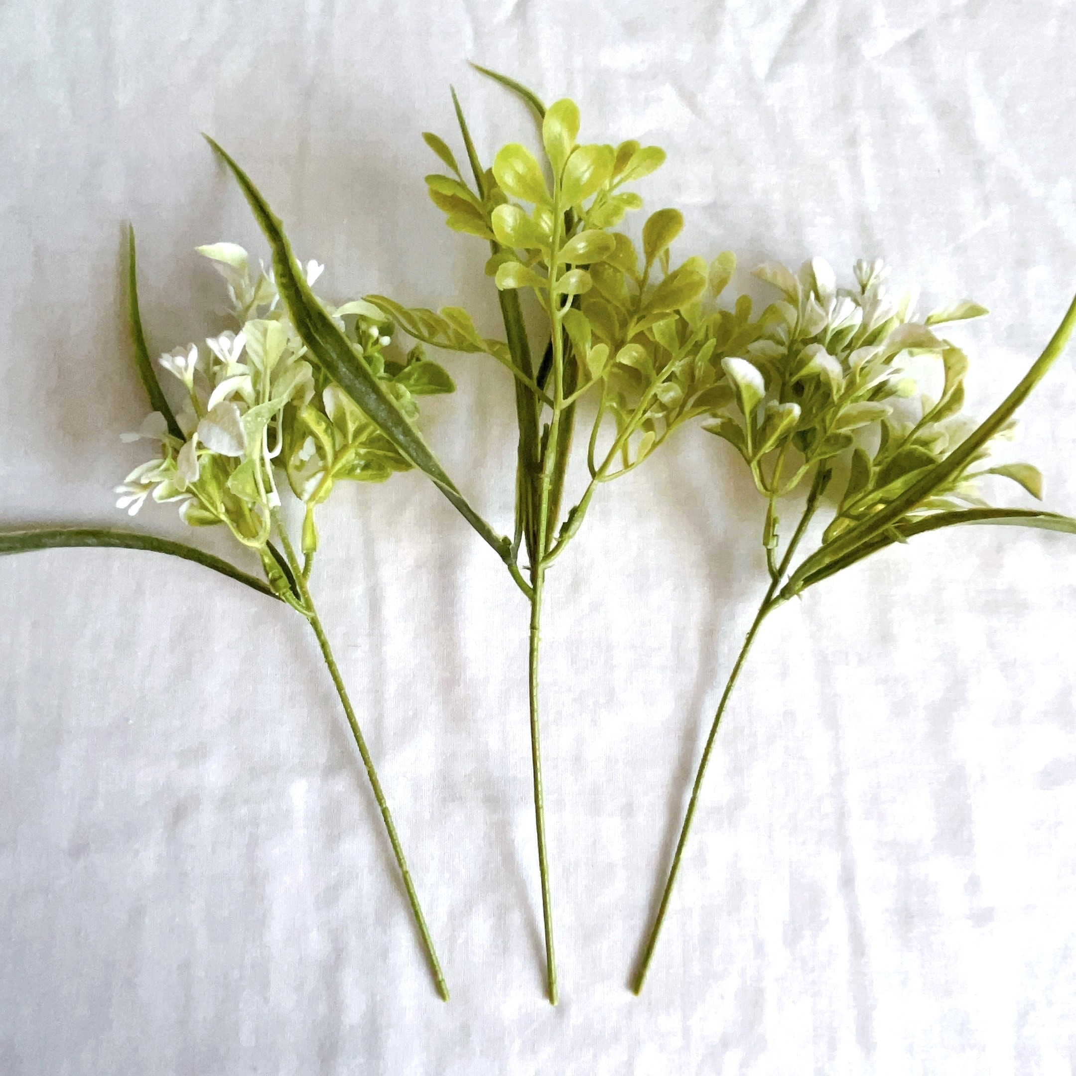 ダイソーのオススメの商品「グリーンブーケ(ホワイトベリーグラス)」