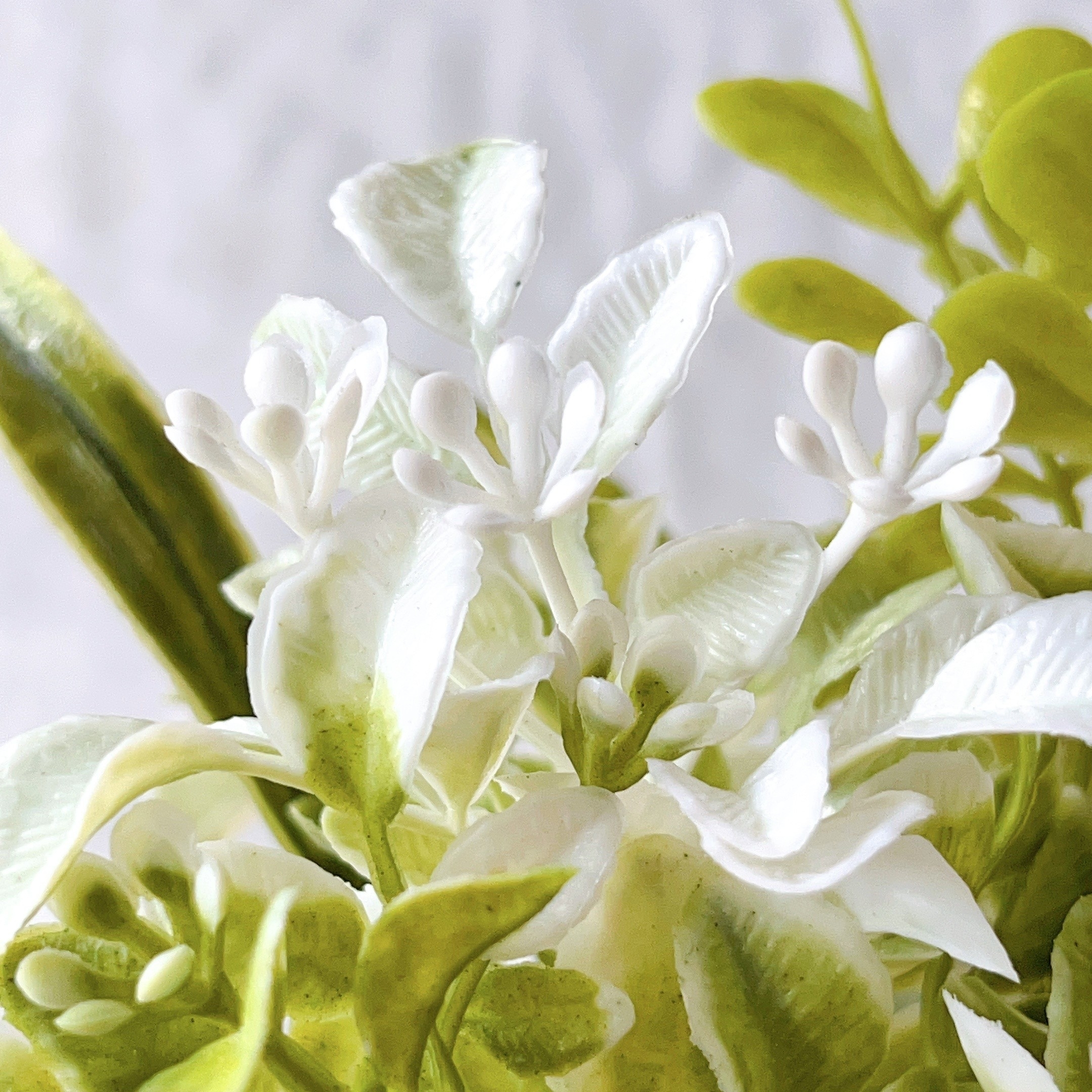 ダイソーのオススメの商品「グリーンブーケ(ホワイトベリーグラス)」