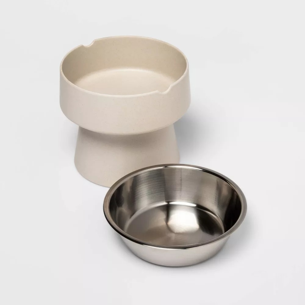 An elevated dog bowl