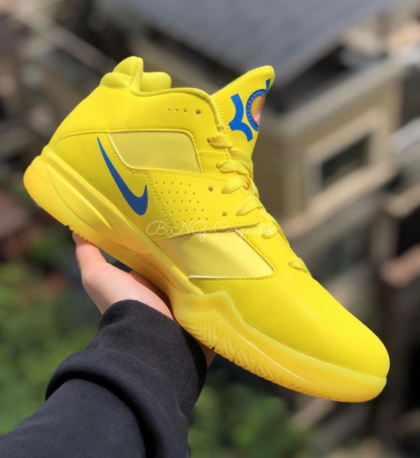 Lebron witness 3 outlet yellow