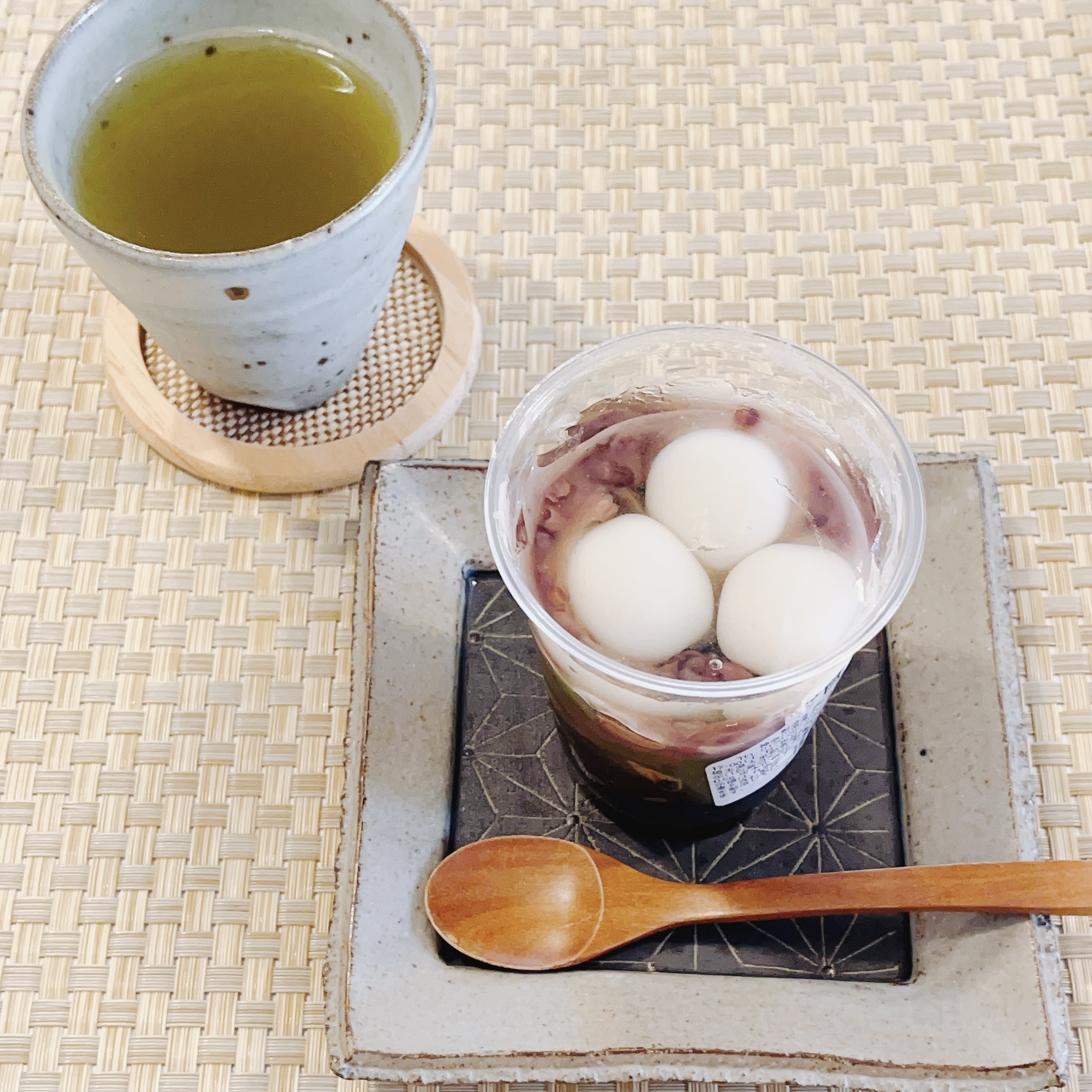 成城石井のオススメのデザート「抹茶と黒蜜の和風ゼリー」