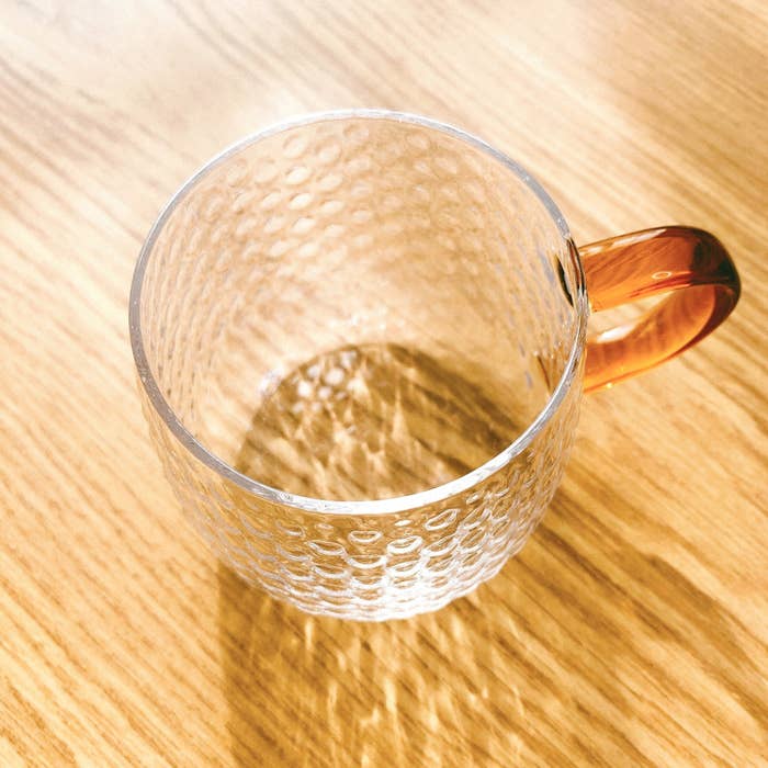 DAISO（ダイソー）のおすすめのグラス「耐熱グラス（ドット紋、360mL）」