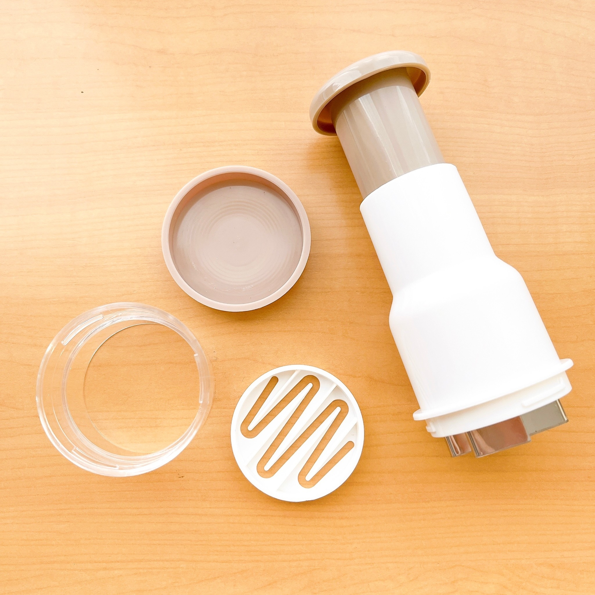 DAISO（ダイソー）のオススメの便利グッズ「ミニ野菜チョッパー」