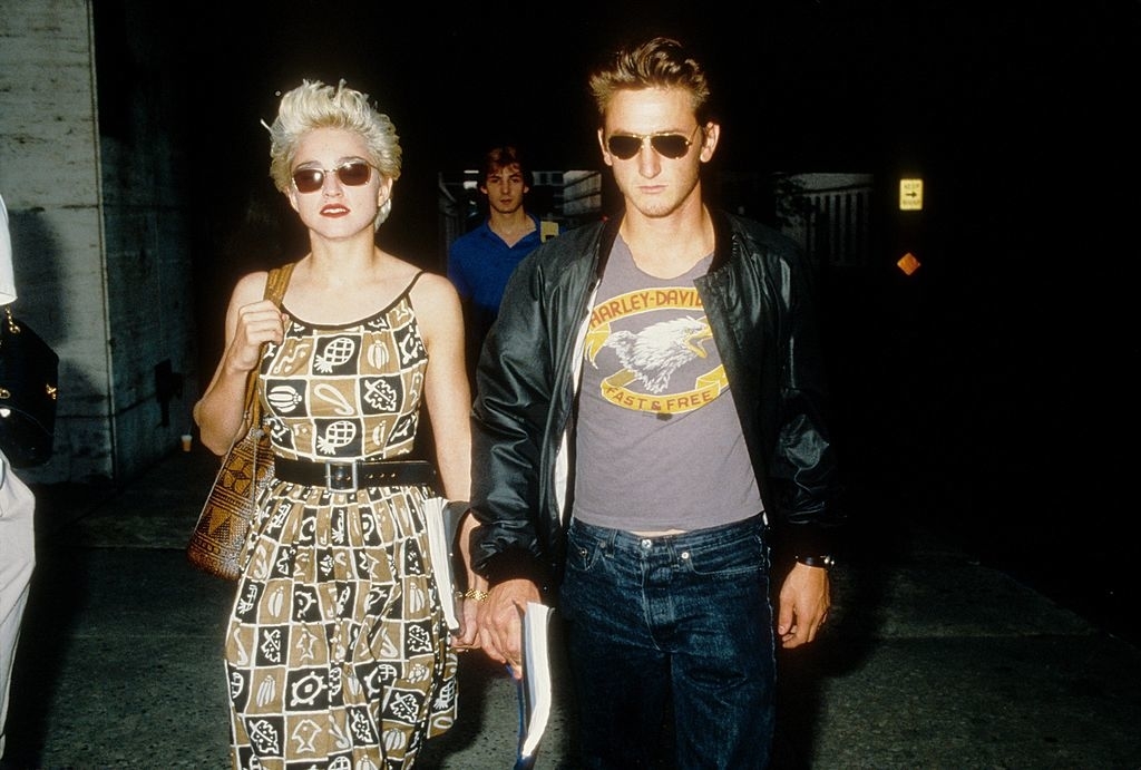 Madonna and Sean walking together