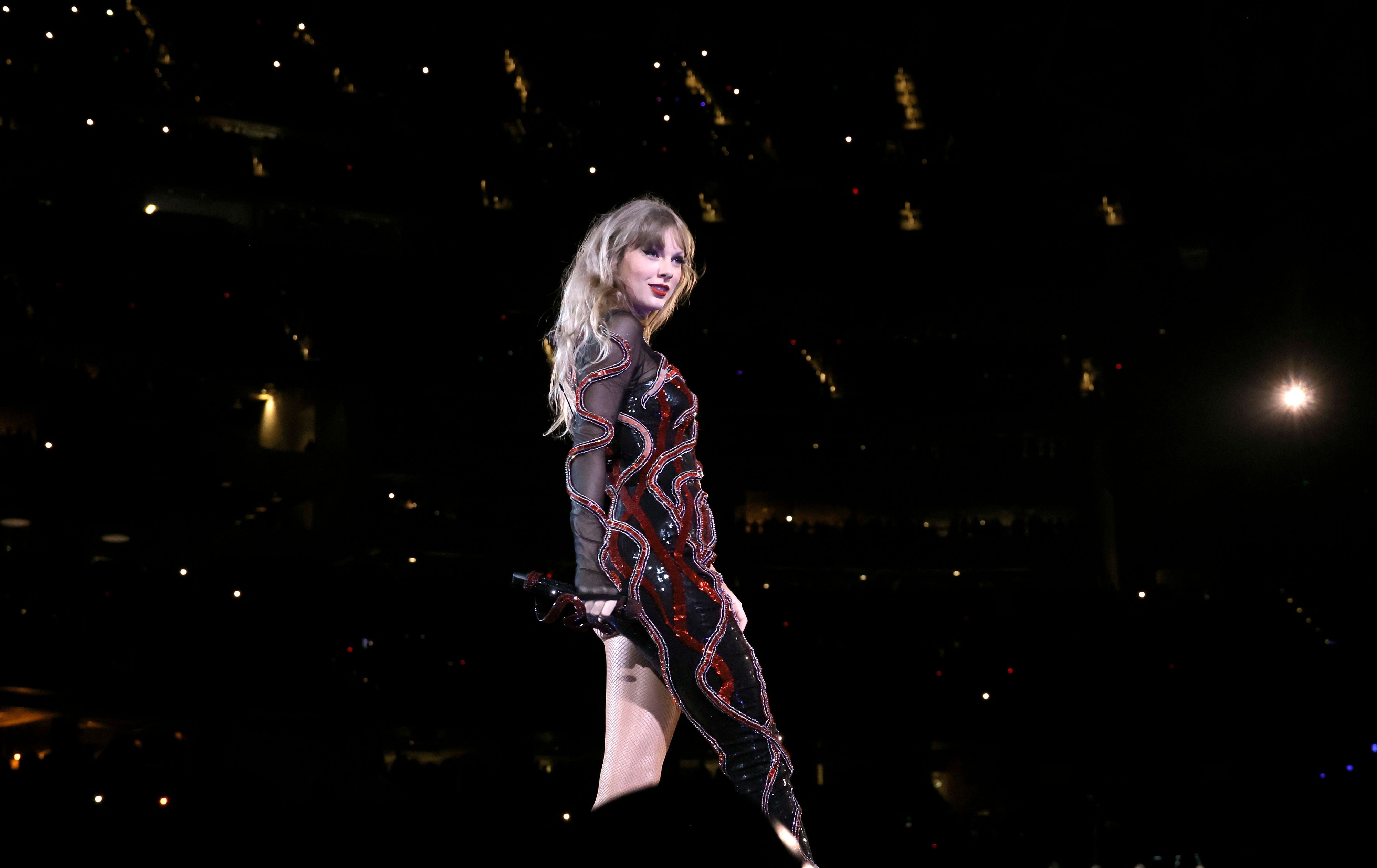 Taylor Swift onstage