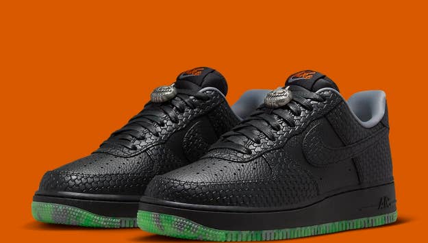 SOLELINKS on X: Ad: NEW Nike Air Force 1 '07 LV8 'Carbon Fiber