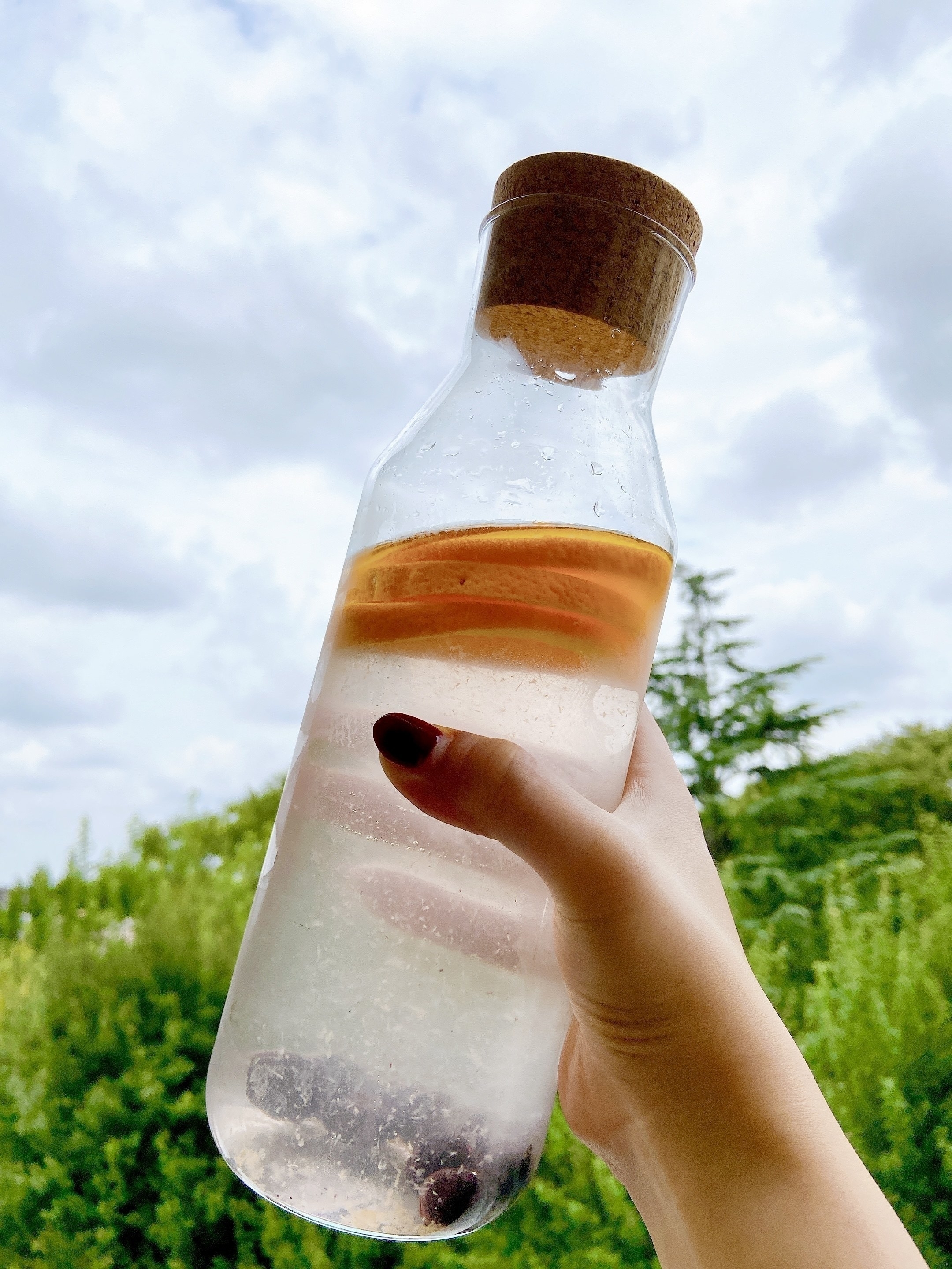 イケアのオススメの商品「IKEA 365+ カラフェ 栓付き クリアガラス」