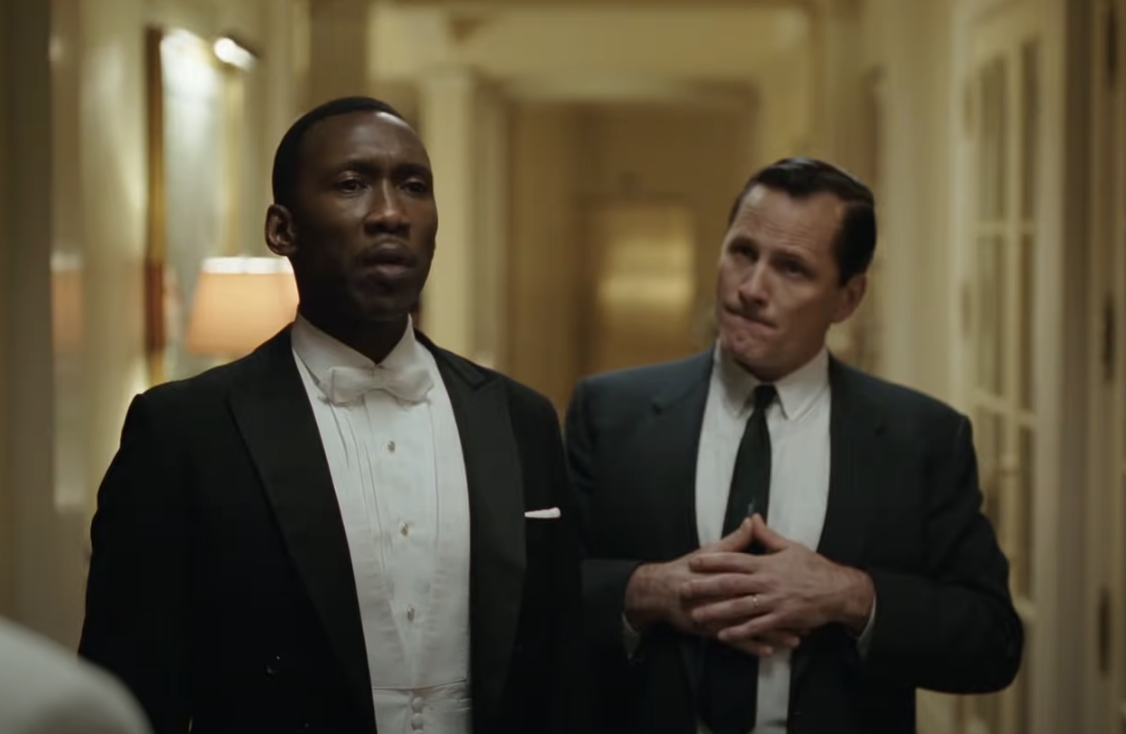 Green book watch. Джон Ширли зеленая книга. Green book izle. Негр из зеленой книги.