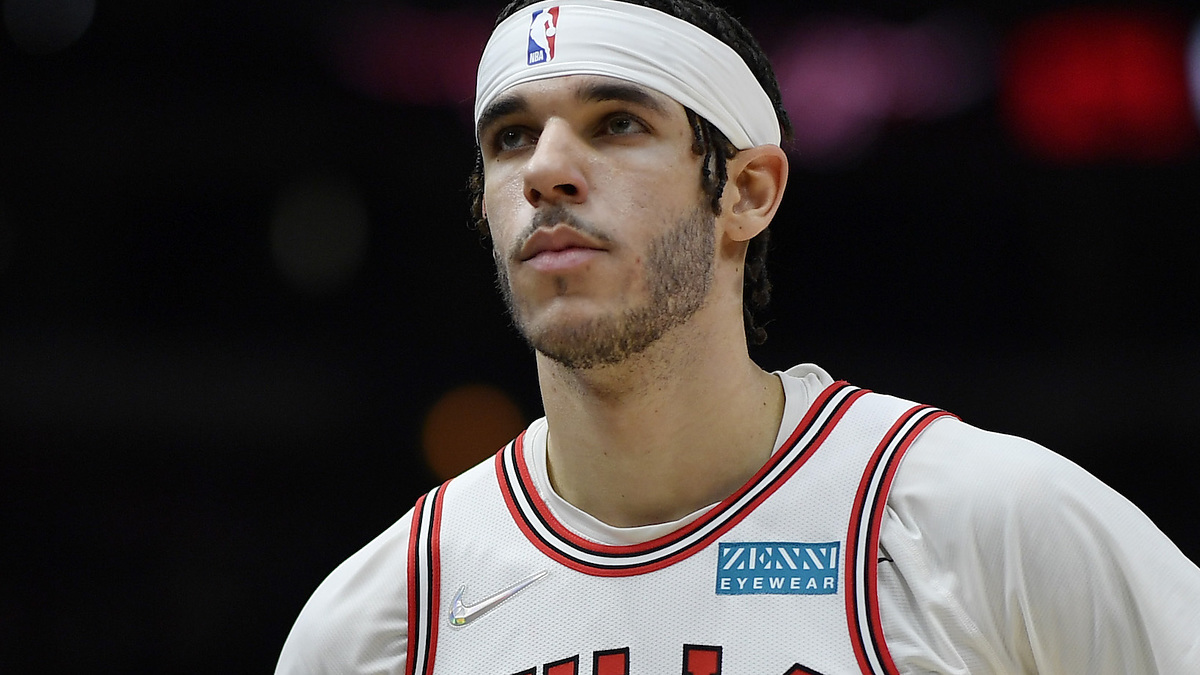 Chicago Bulls on X: Injury Update: Lonzo Ball will undergo an