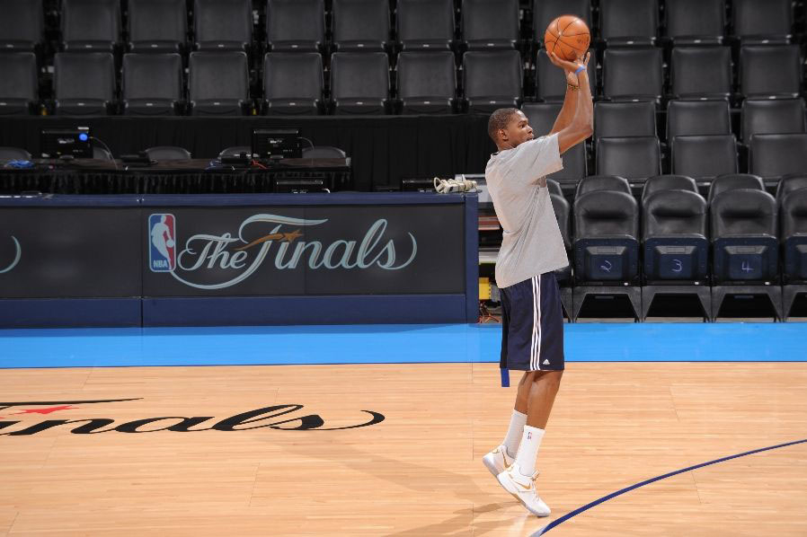 Kevin Durant wearing Nike KD 3 III White Gold During NBA Finals Practice (2)