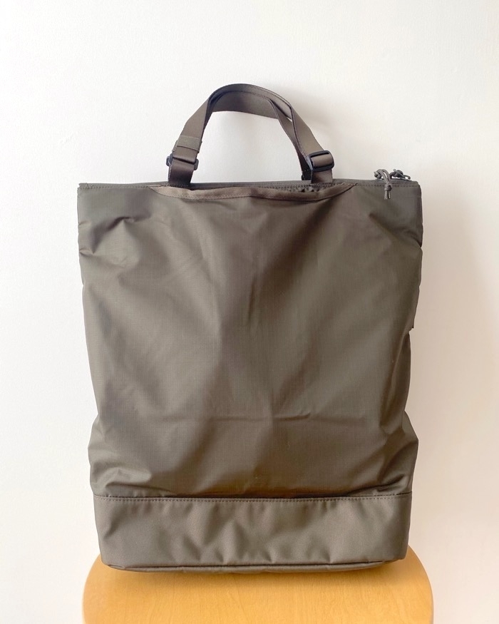 ユニクロのオススメのバッグ「ユーティリティ2WAYバッグ」