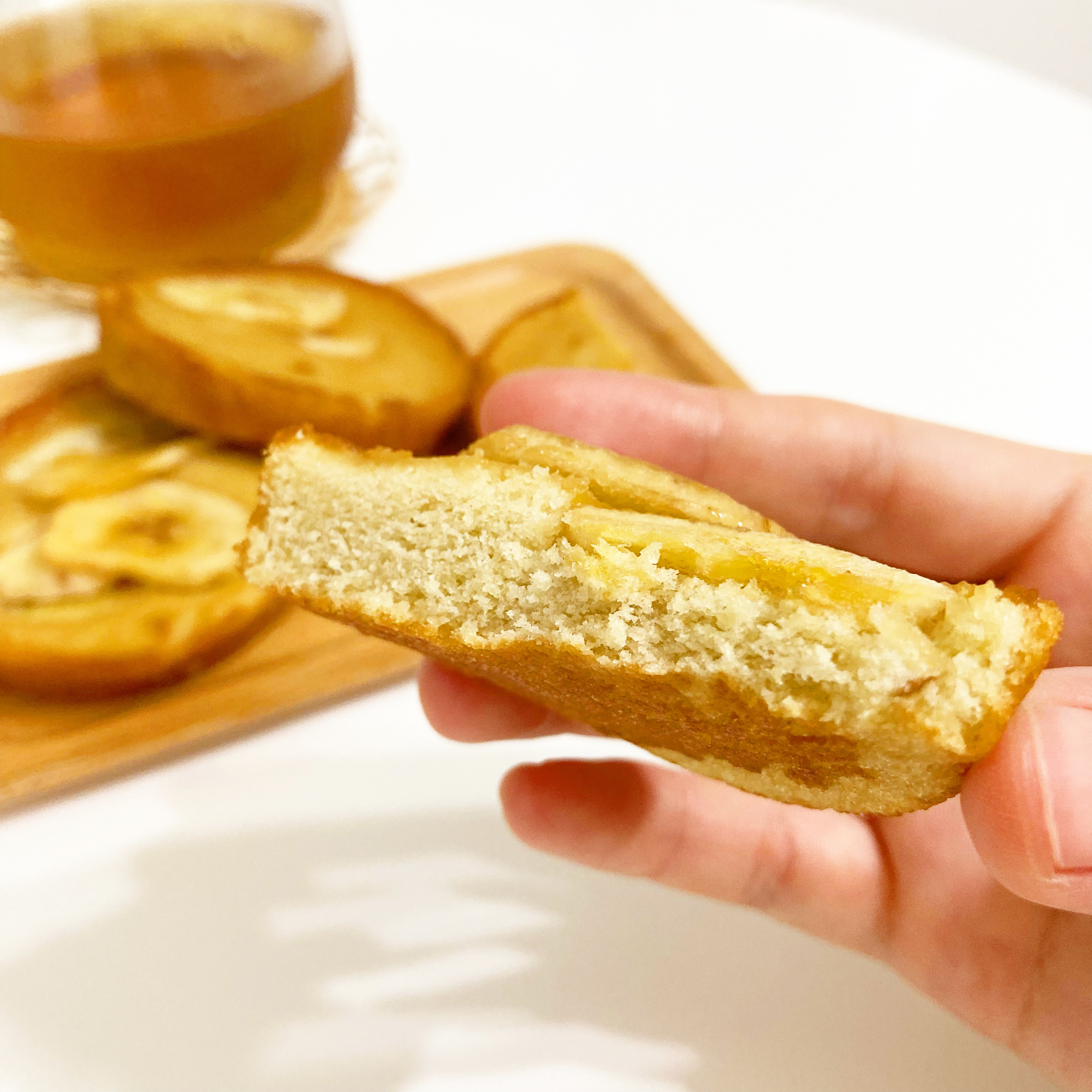 セブンイレブンのオススメの菓子パン「7P 国産小麦のバナナケーキ 3個入」