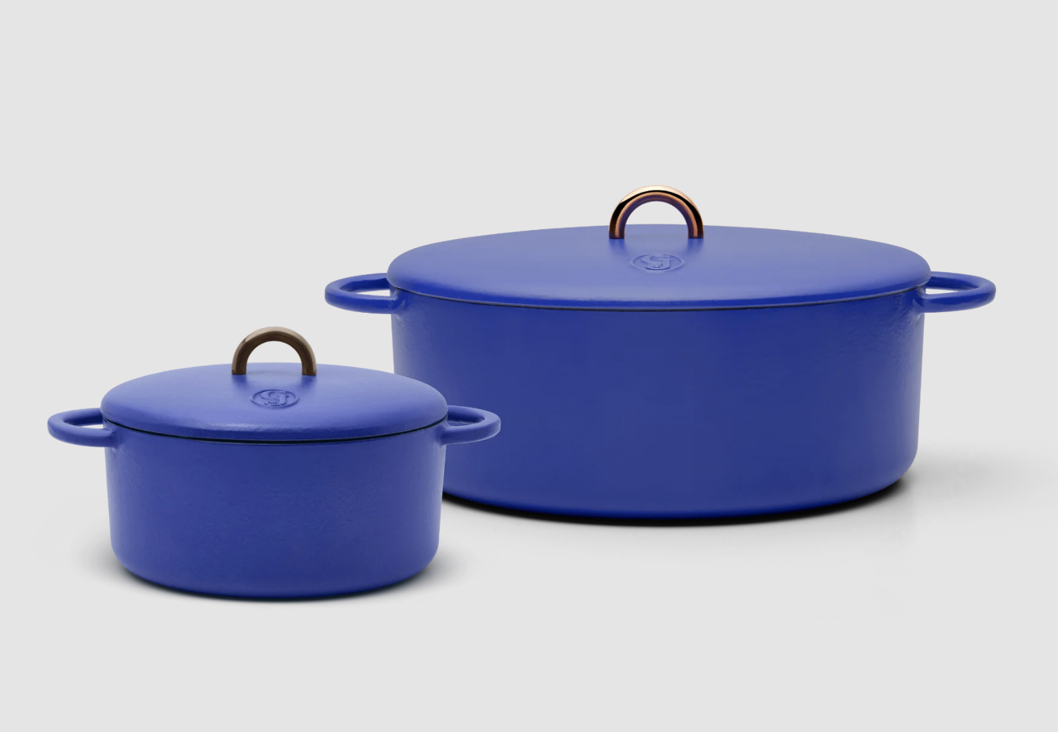 mini and full size blue dutch ovens