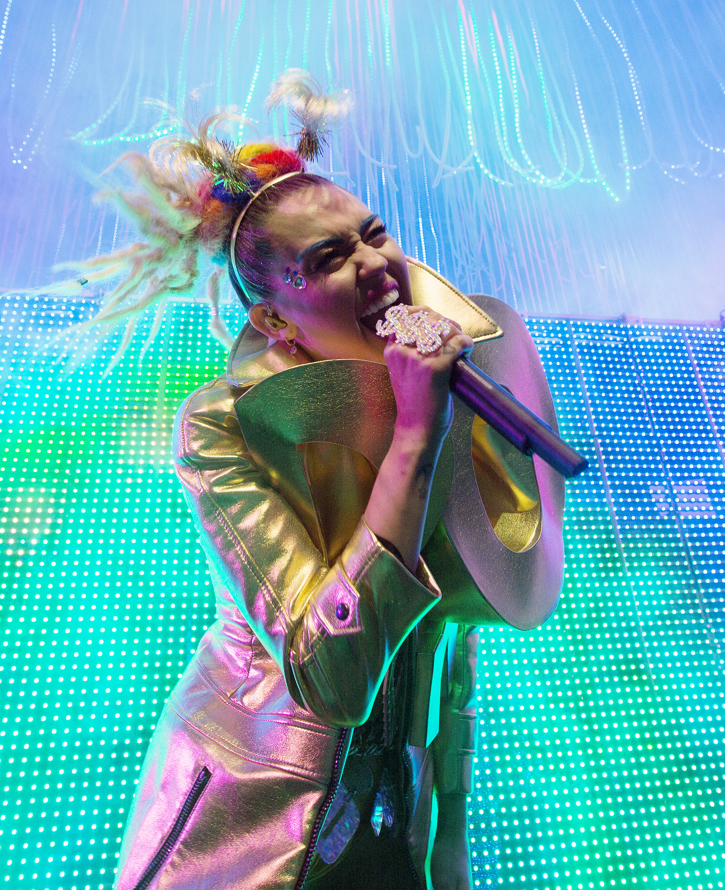 Miley Cyrus onstage