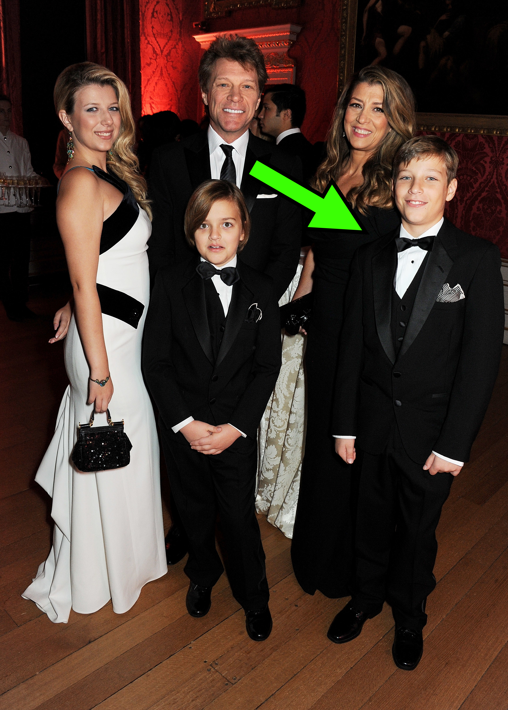 Jon Bon Jovi with his family