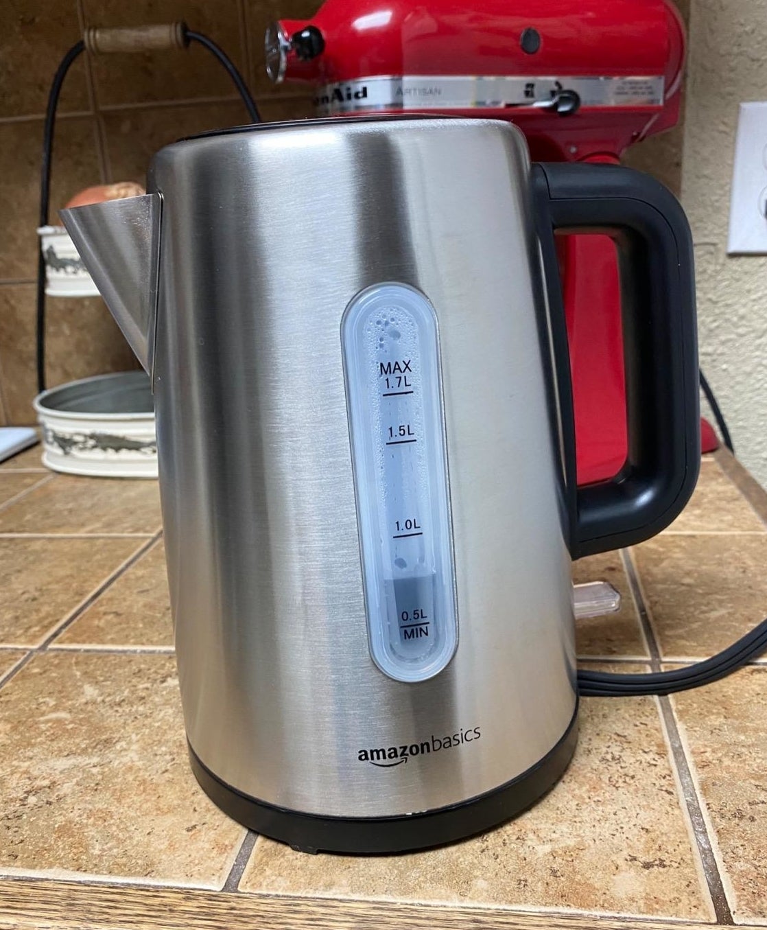 a reviewer photo of the kettle