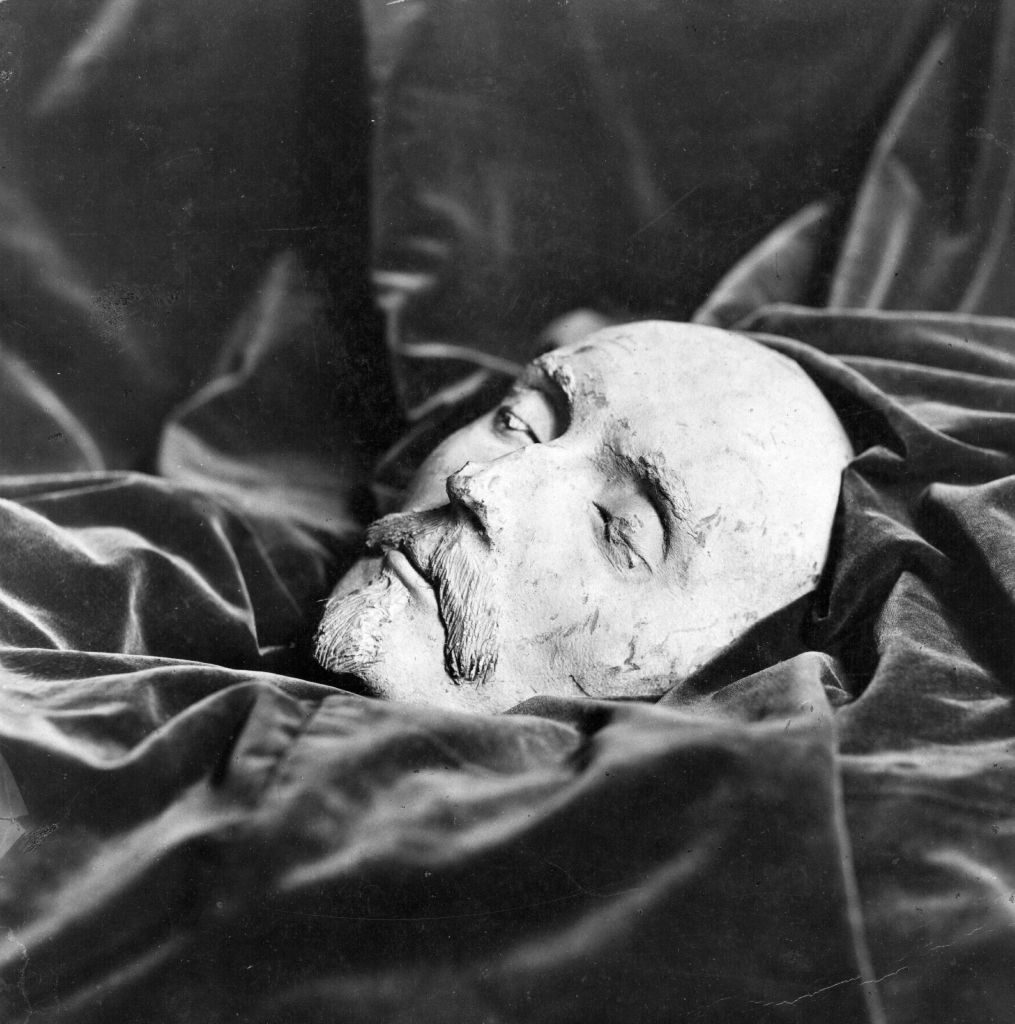 William Shakespeare&#x27;s death mask