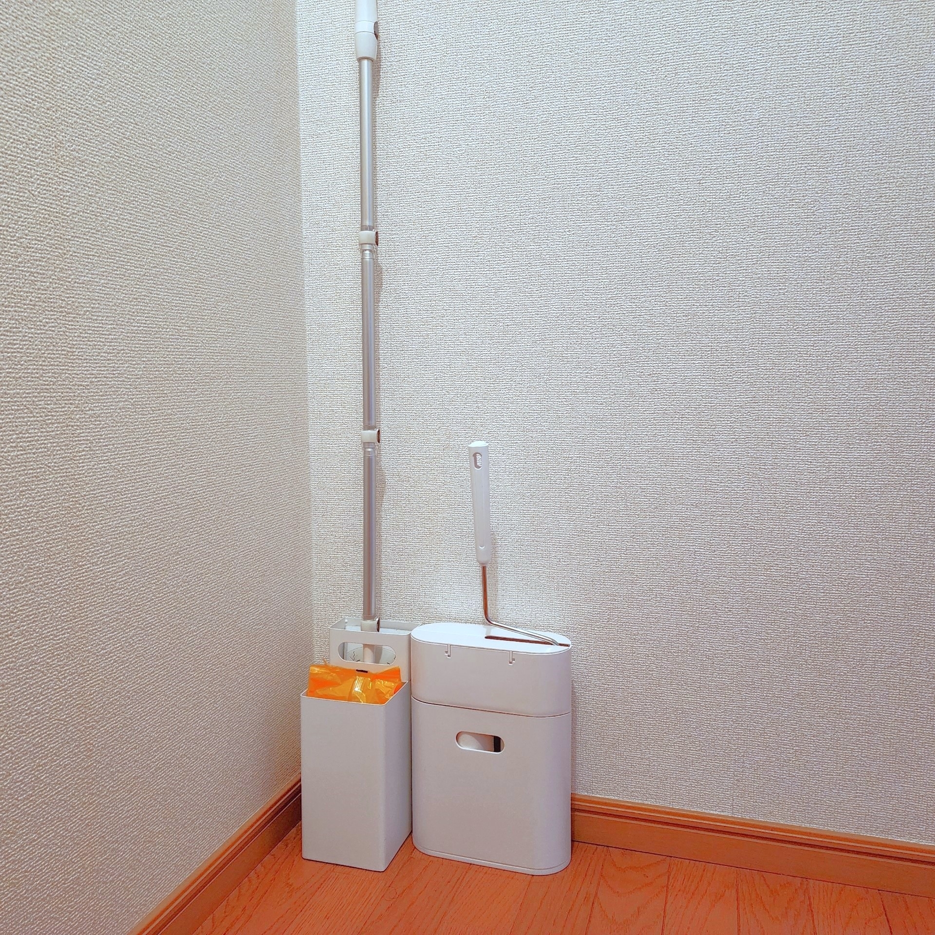 ニトリのおすすめ便利グッズ「カーペットクリーナー収納（コロモード）」