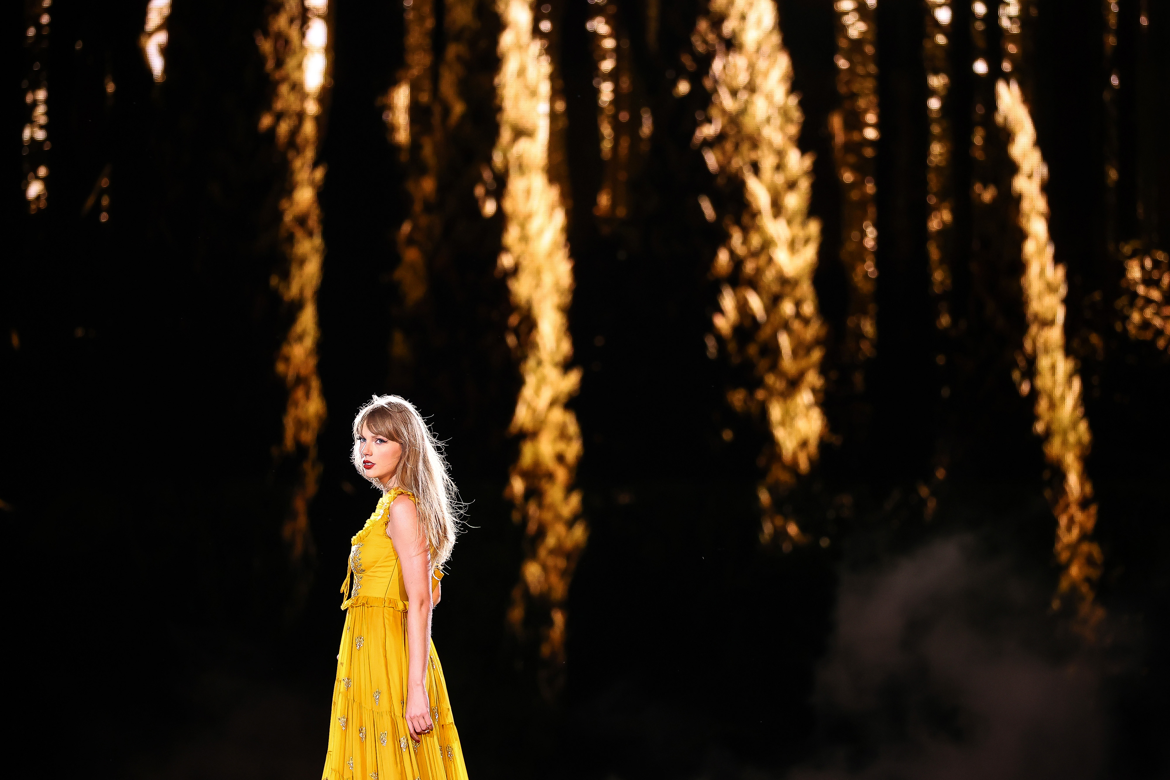 Taylor onstage