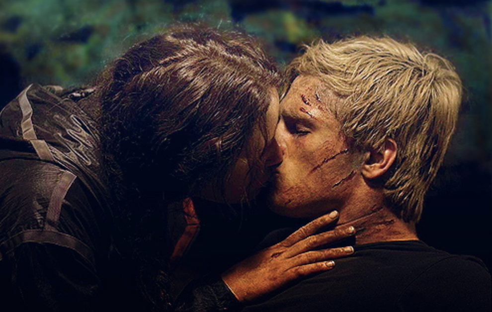 Katniss and Peeta kiss