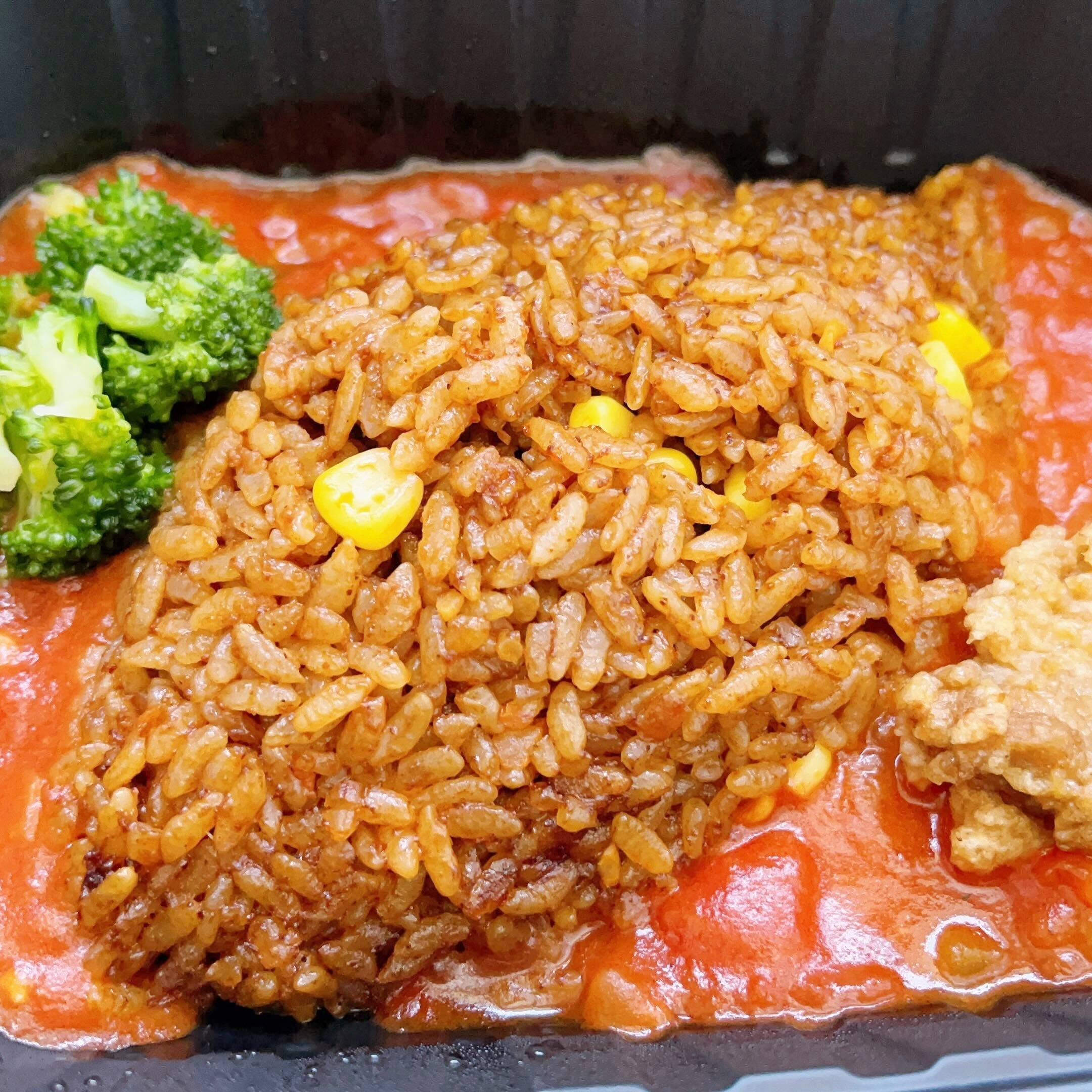 FamilyMart(ファミリーマート)のオススメの冷凍食品「スパイシーな味わい辛旨ジャンバラヤ」