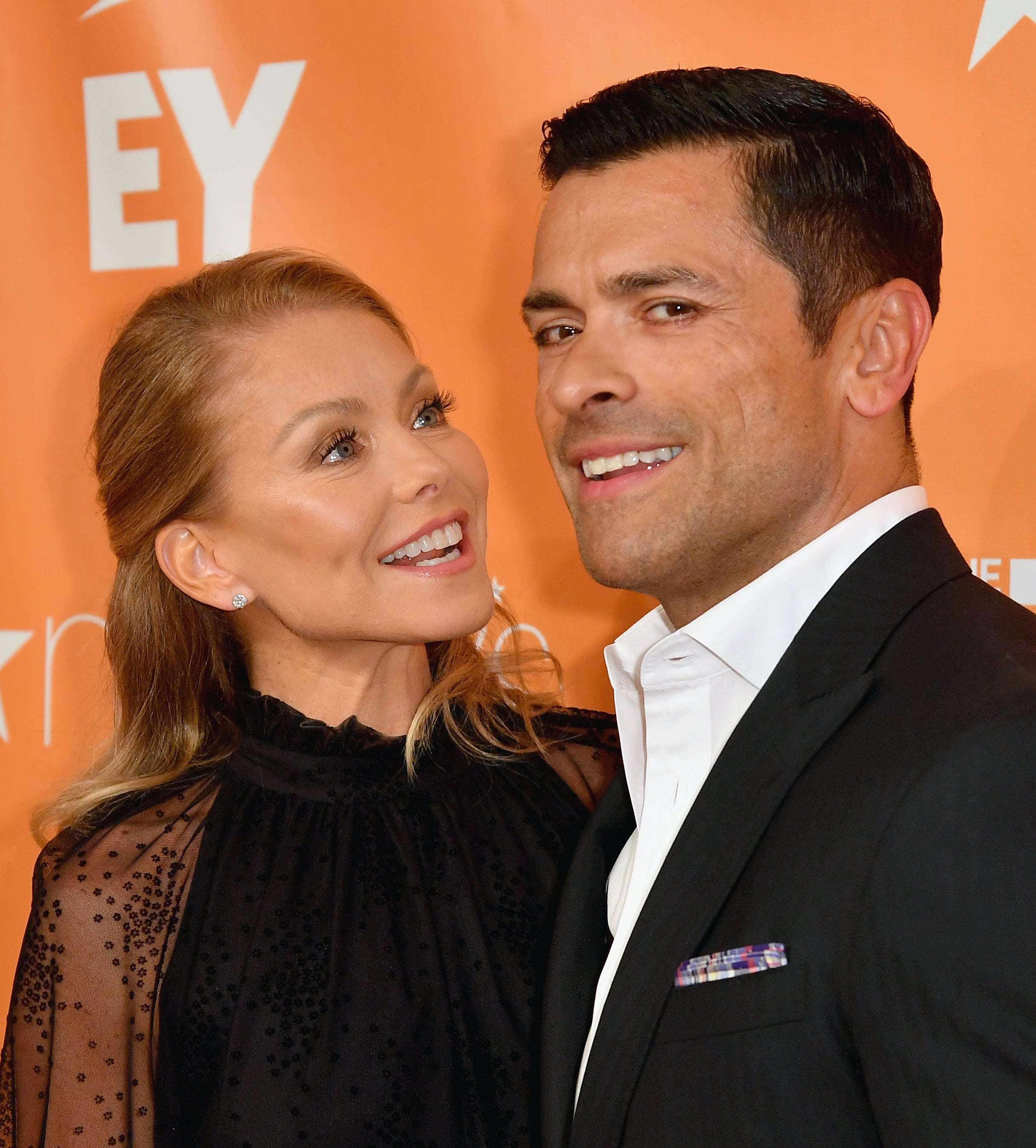 Closeup of Kelly Ripa and Mark Consuelos