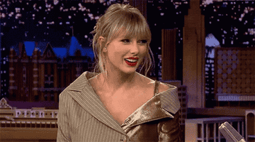 Taylor Swift smiling