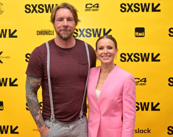 Closeup of Dax Shepard and Kristen Bell