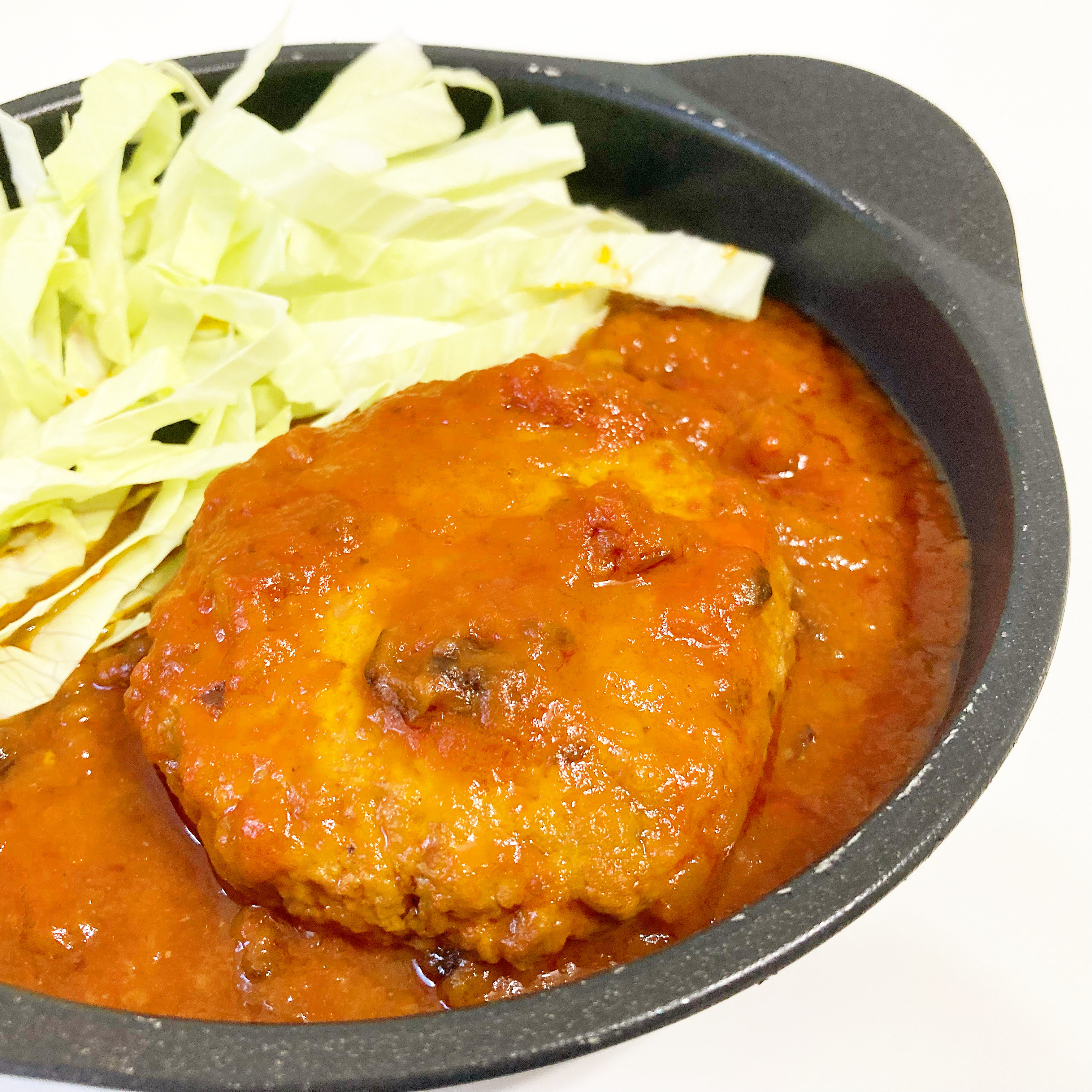 無印良品のレトルト食品「素材を生かしたお惣菜 トマトの煮込みハンバーグ」