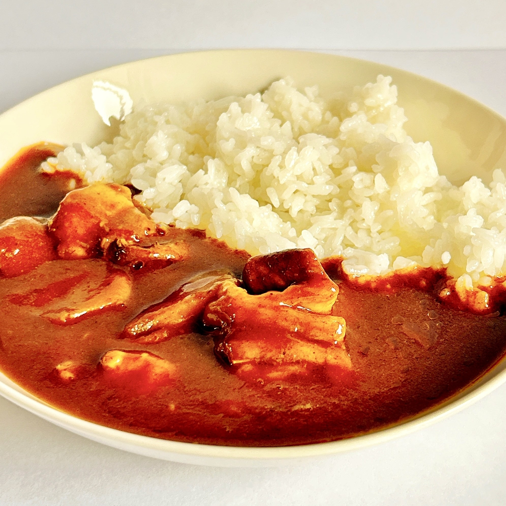 FamilyMart(ファミリーマート)のオススメのカレー「こだわりの二段仕込み絶品ビーフカレー」