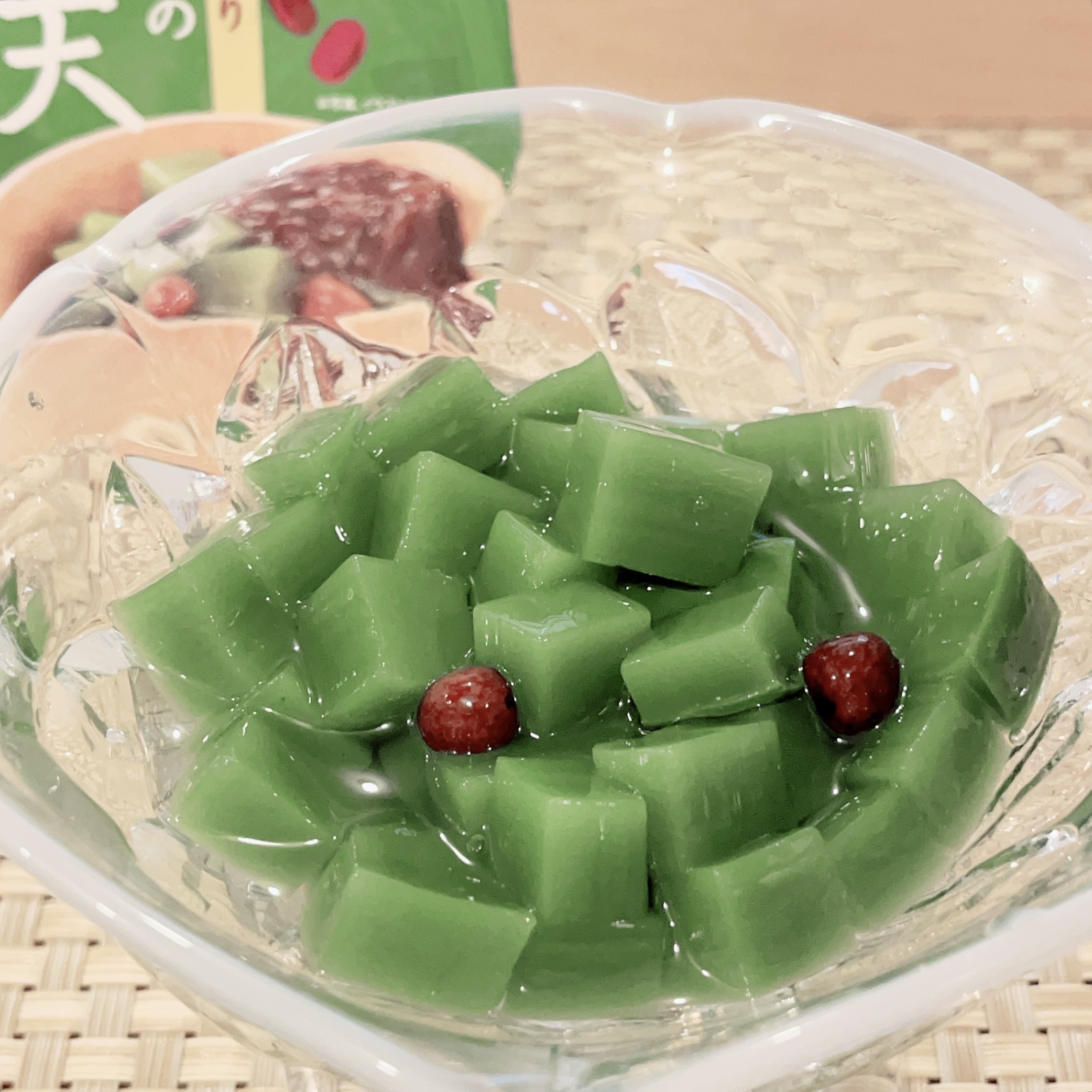 KALDI（カルディ）のオススメのスイーツ「つぶあん入り 宇治抹茶の寒天」