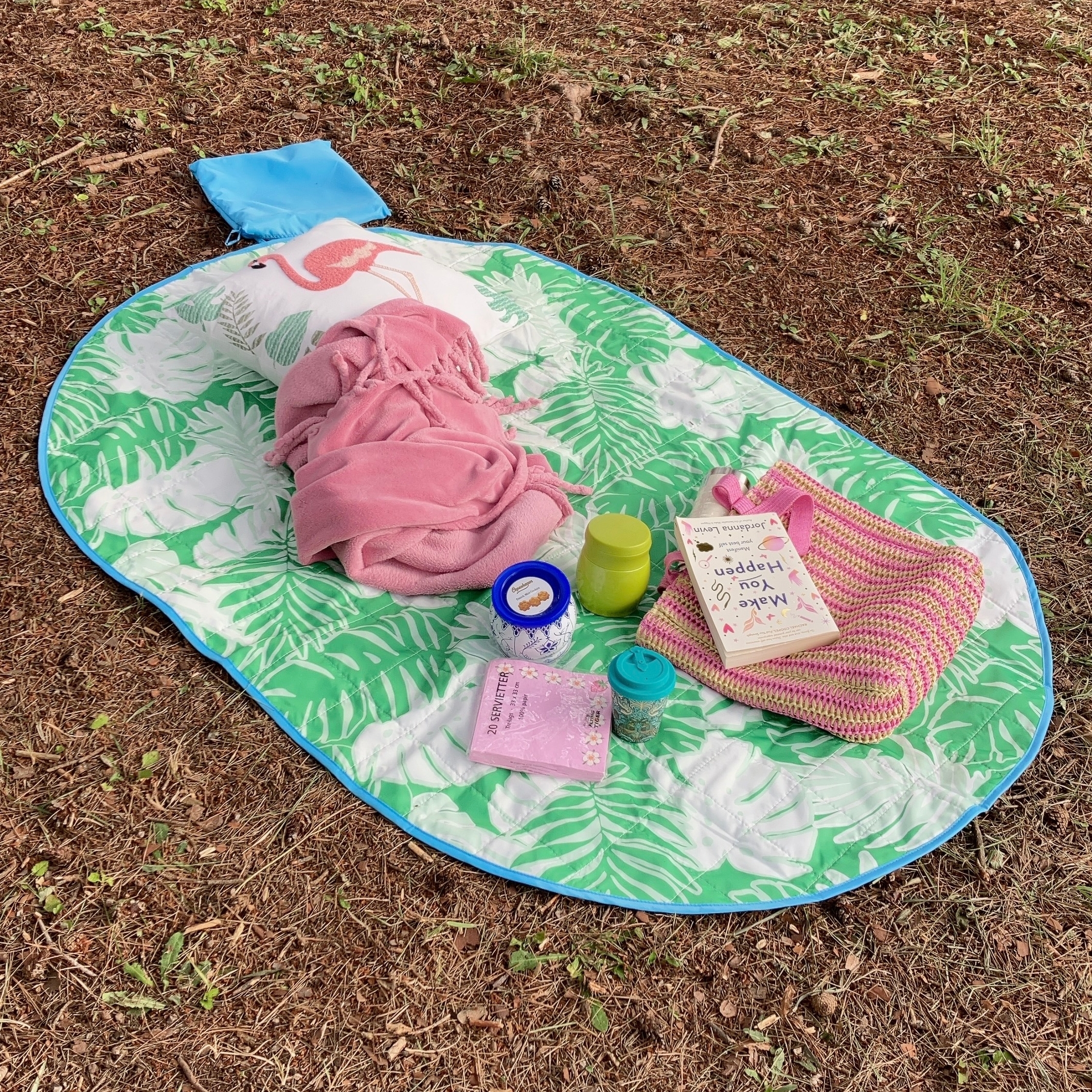 IKEA（イケア）のおすすめアウトドアグッズ「STRANDÖN ストランドン レジャーシート」