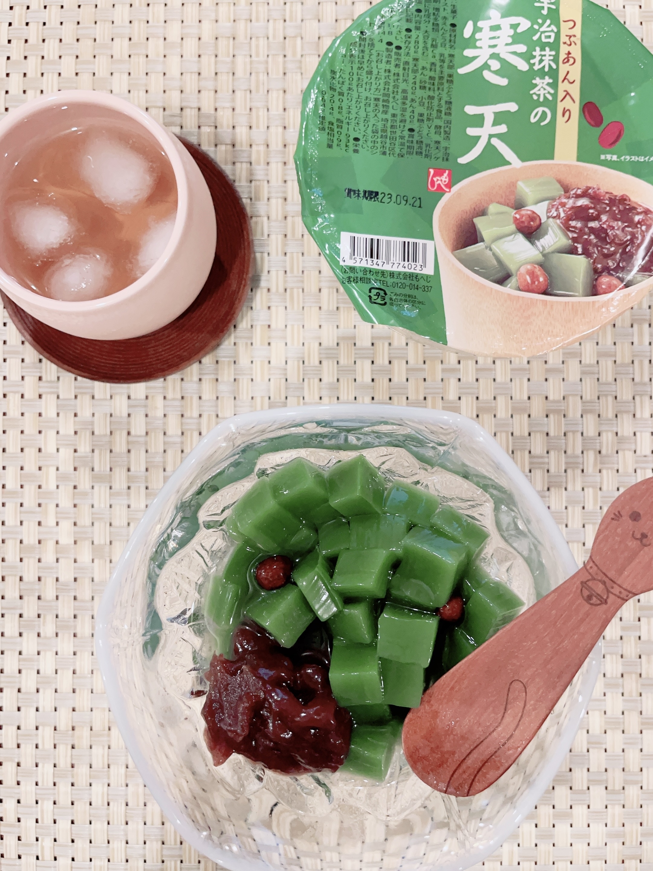 KALDI（カルディ）のオススメのスイーツ「つぶあん入り 宇治抹茶の寒天」