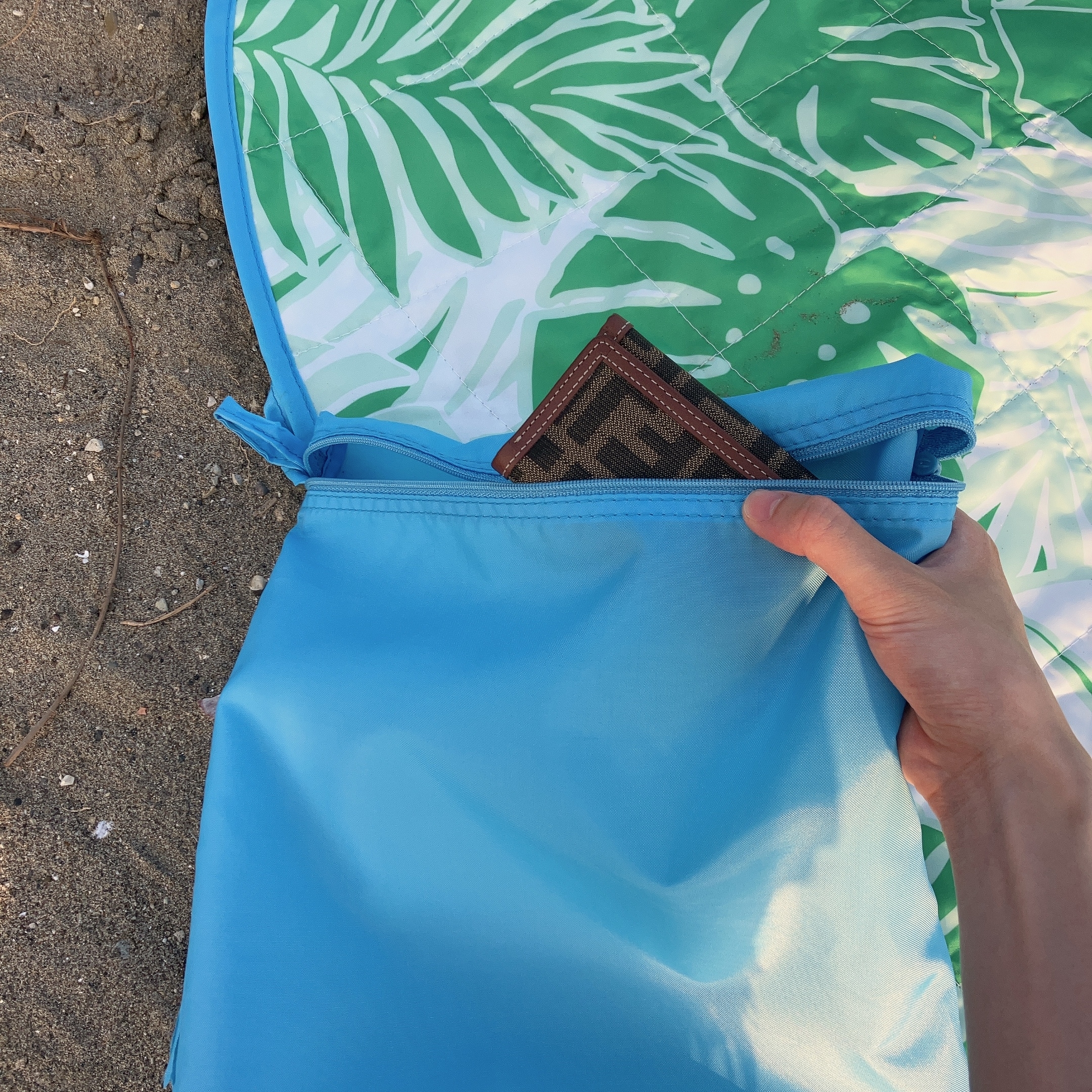 IKEA（イケア）のおすすめアウトドアグッズ「STRANDÖN ストランドン レジャーシート」