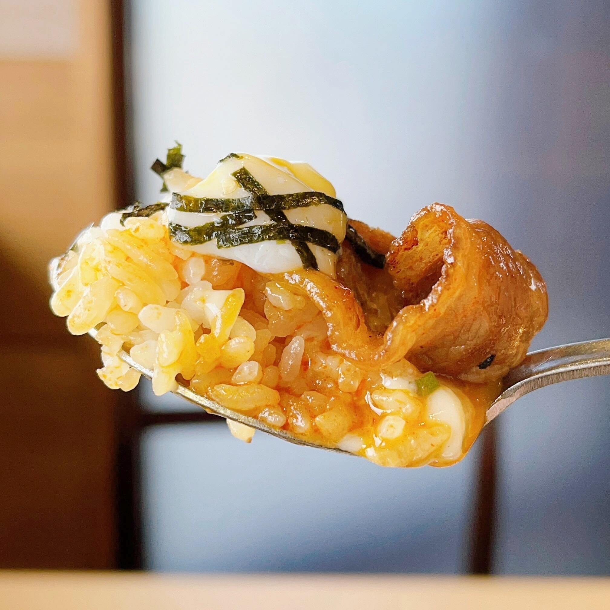 松屋のオススメのメニュー「牛焼ビビン丼」