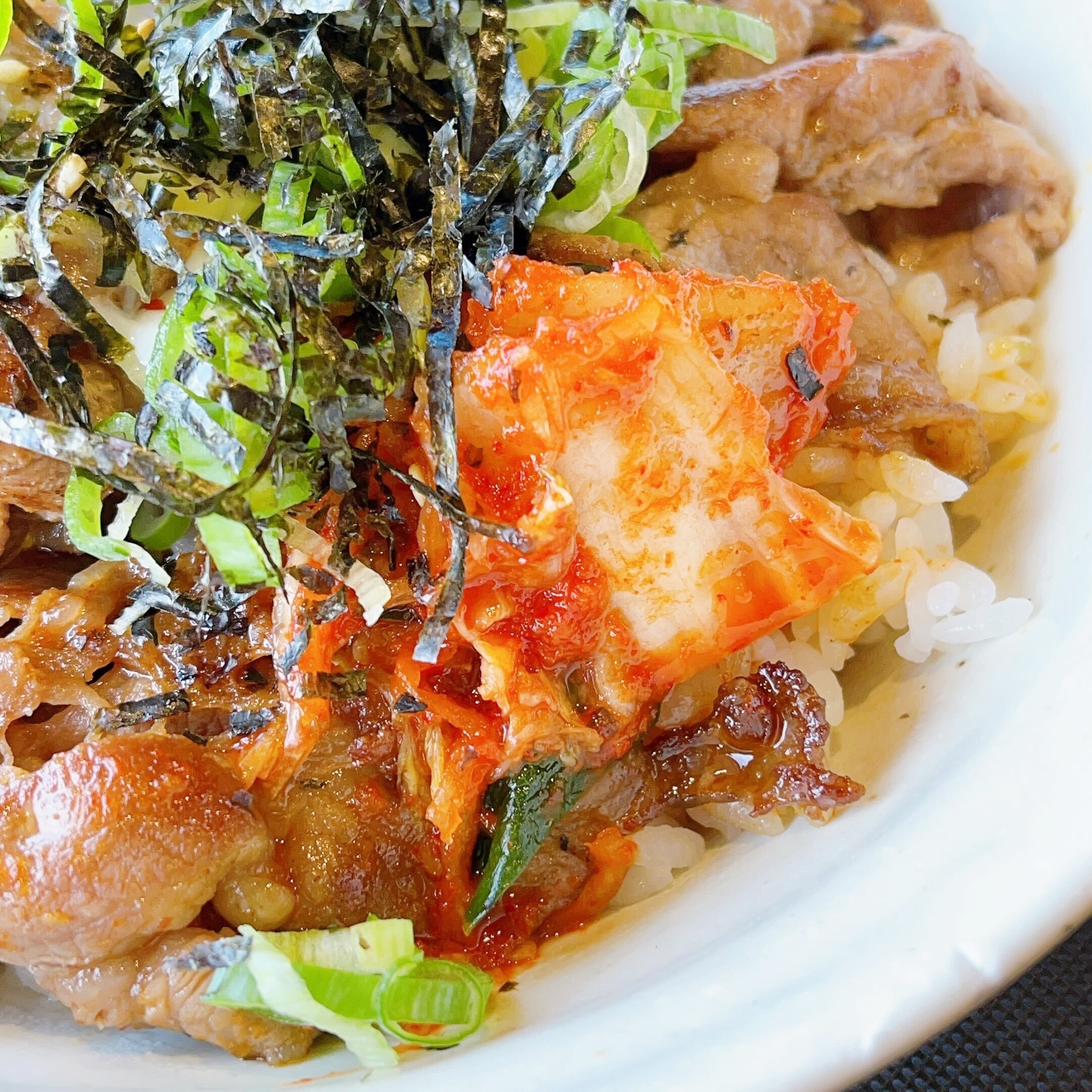 松屋のオススメのメニュー「牛焼ビビン丼」