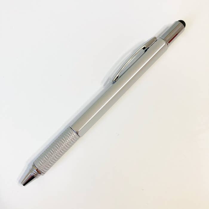 DAISO(ダイソー)のおすすめアイテム「多機能マルチペン」