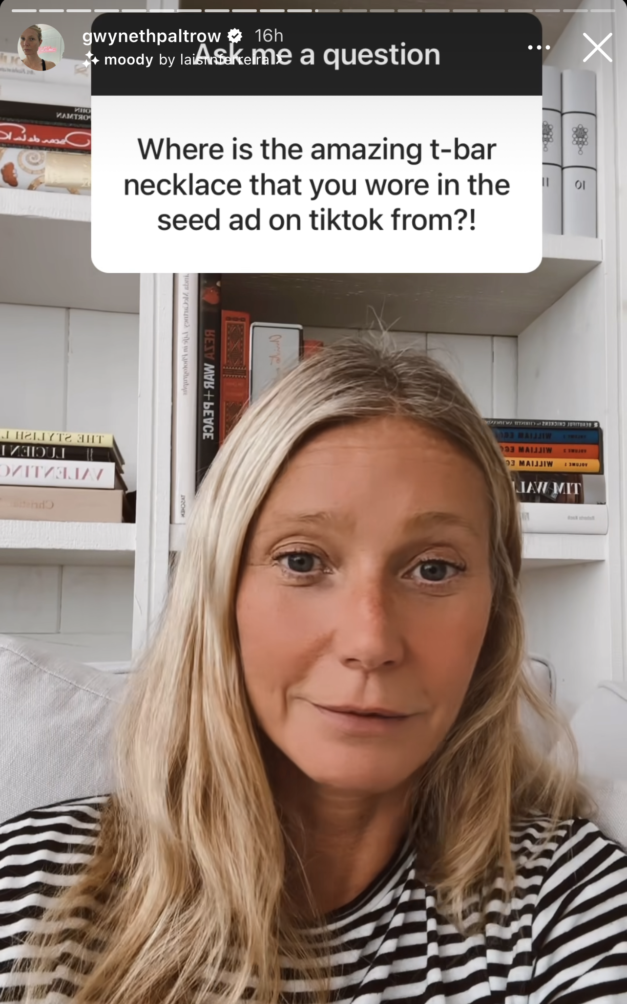 Screenshot of Gwyneth during the live with the question &quot;Where is the amazing t-bar necklace that you wore in the seed ad on tiktok from?&quot;