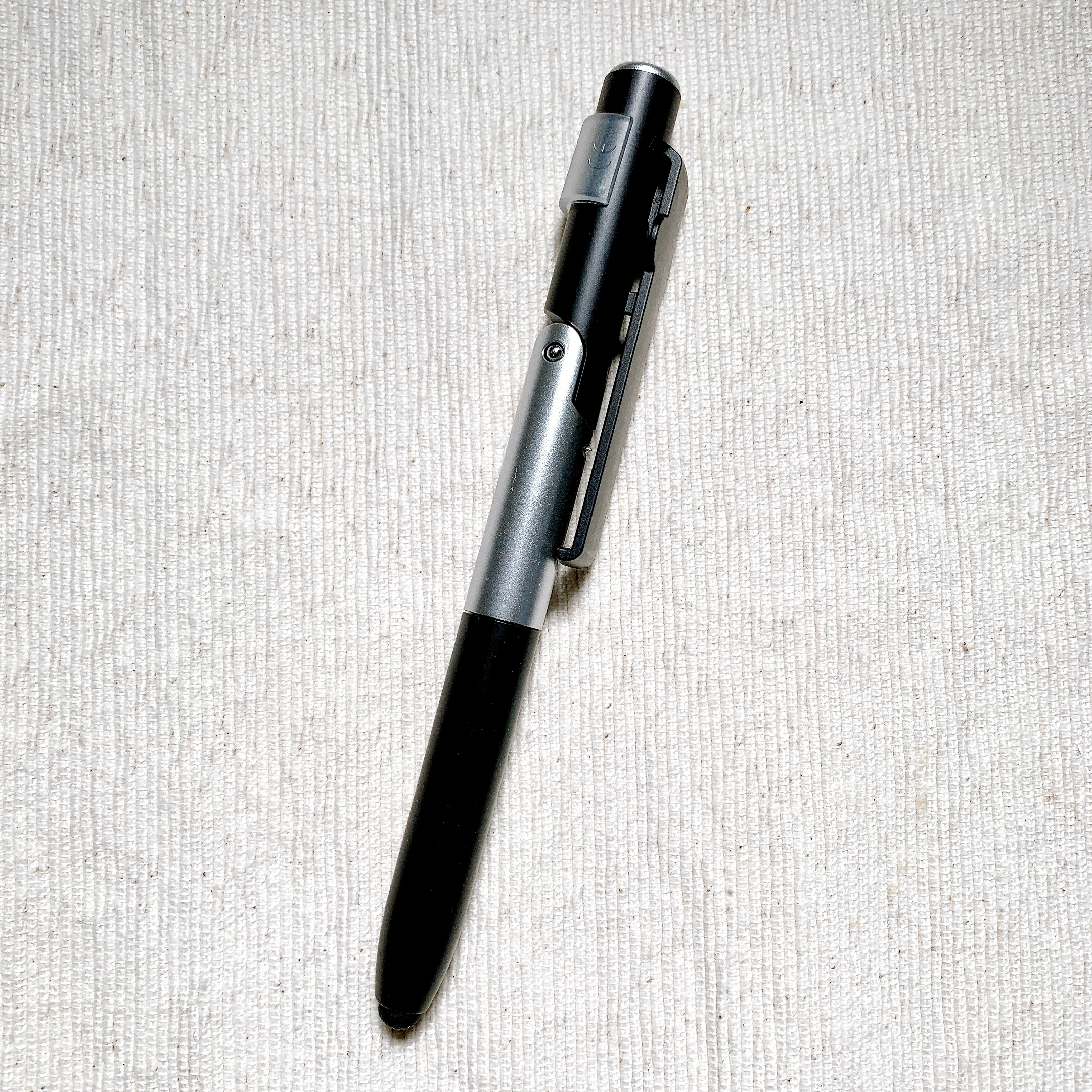 DAISO（ダイソー）のおすすめの便利グッズ「タッチペン（4 in 1）」