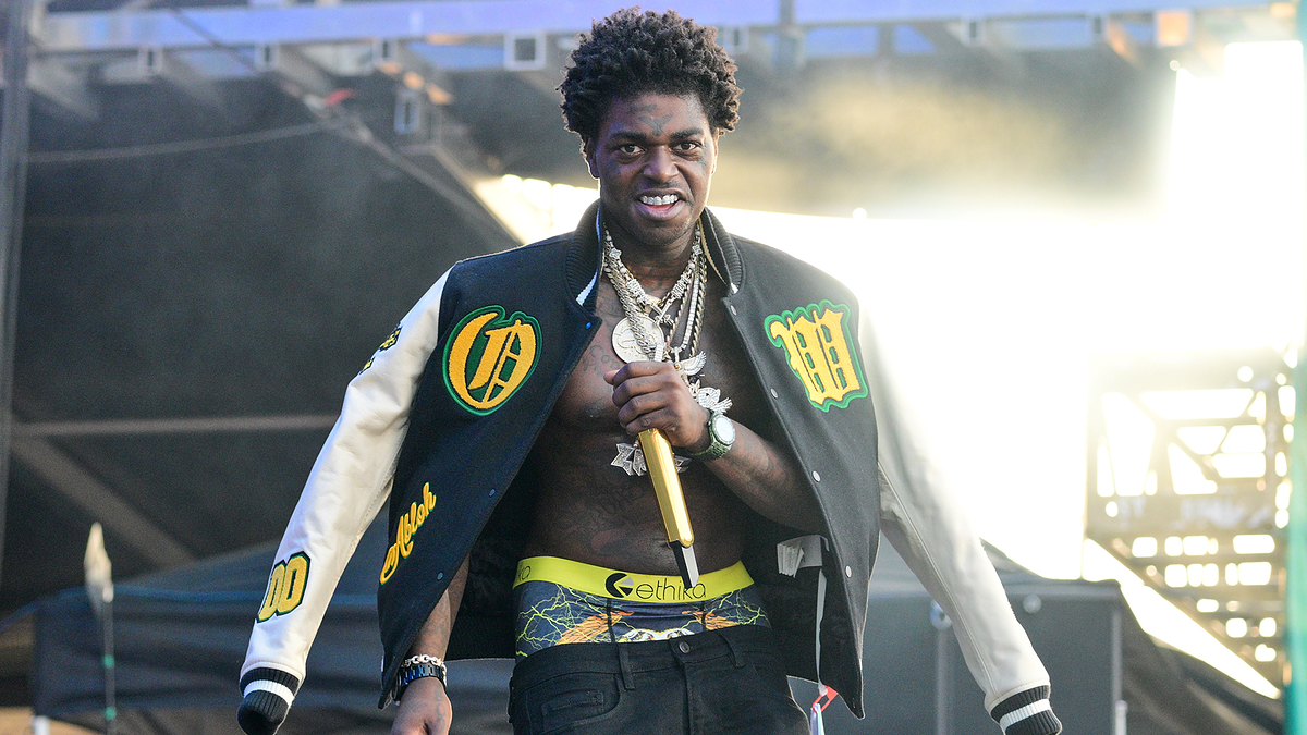 Kodak Black Seen Checking Into Hospital on Stretcher Complex