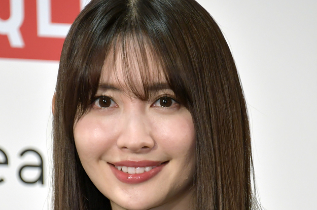 卒業しようかなって思った衣装がこの中に...」元AKB48の小嶋陽菜が“衣装展”で懐古→「見てるだけで泣けてくる」「懐かしい」とファン感動