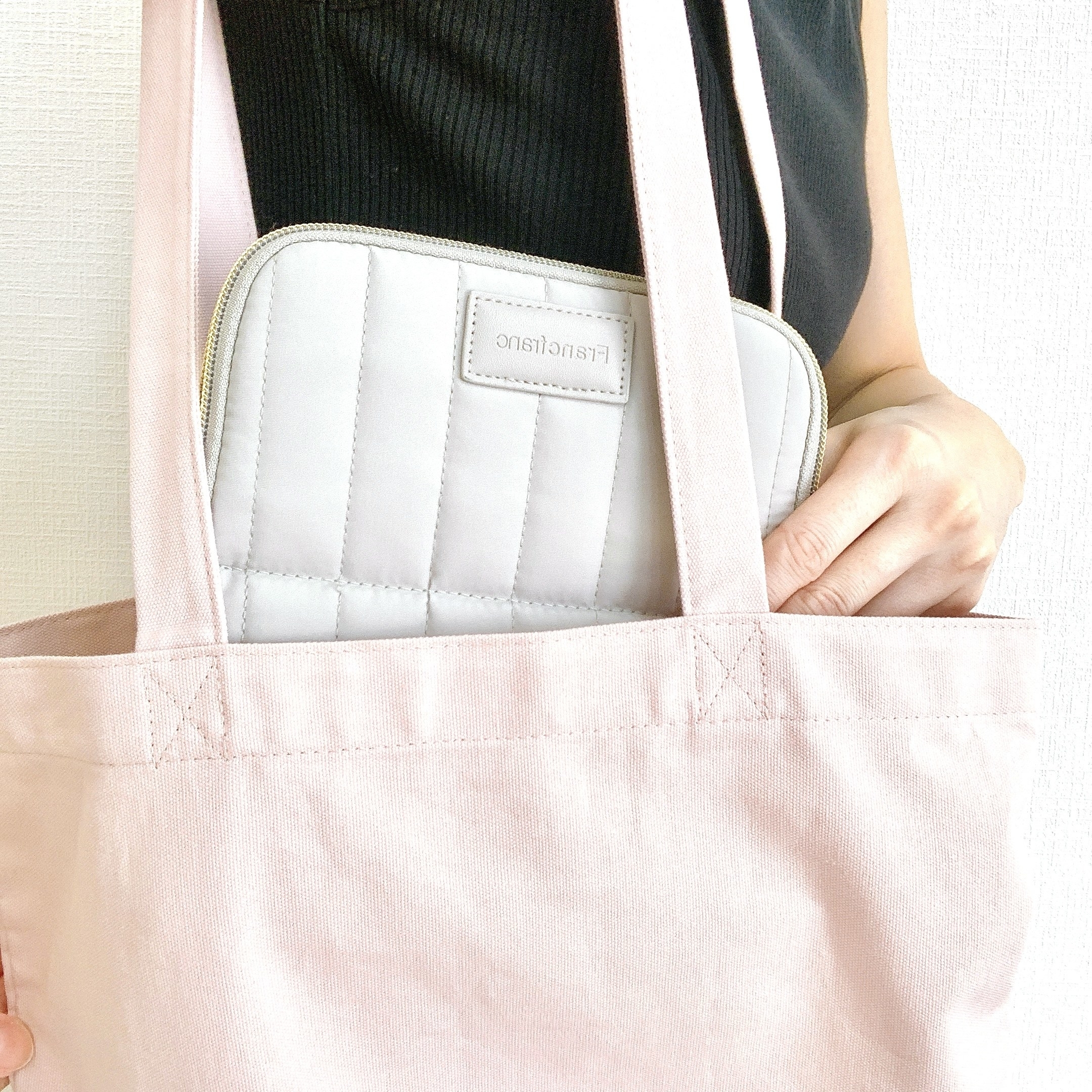 Francfranc(フランフラン)のおすすめポーチ「キルティング ツールペンスタンドポーチ グレー」