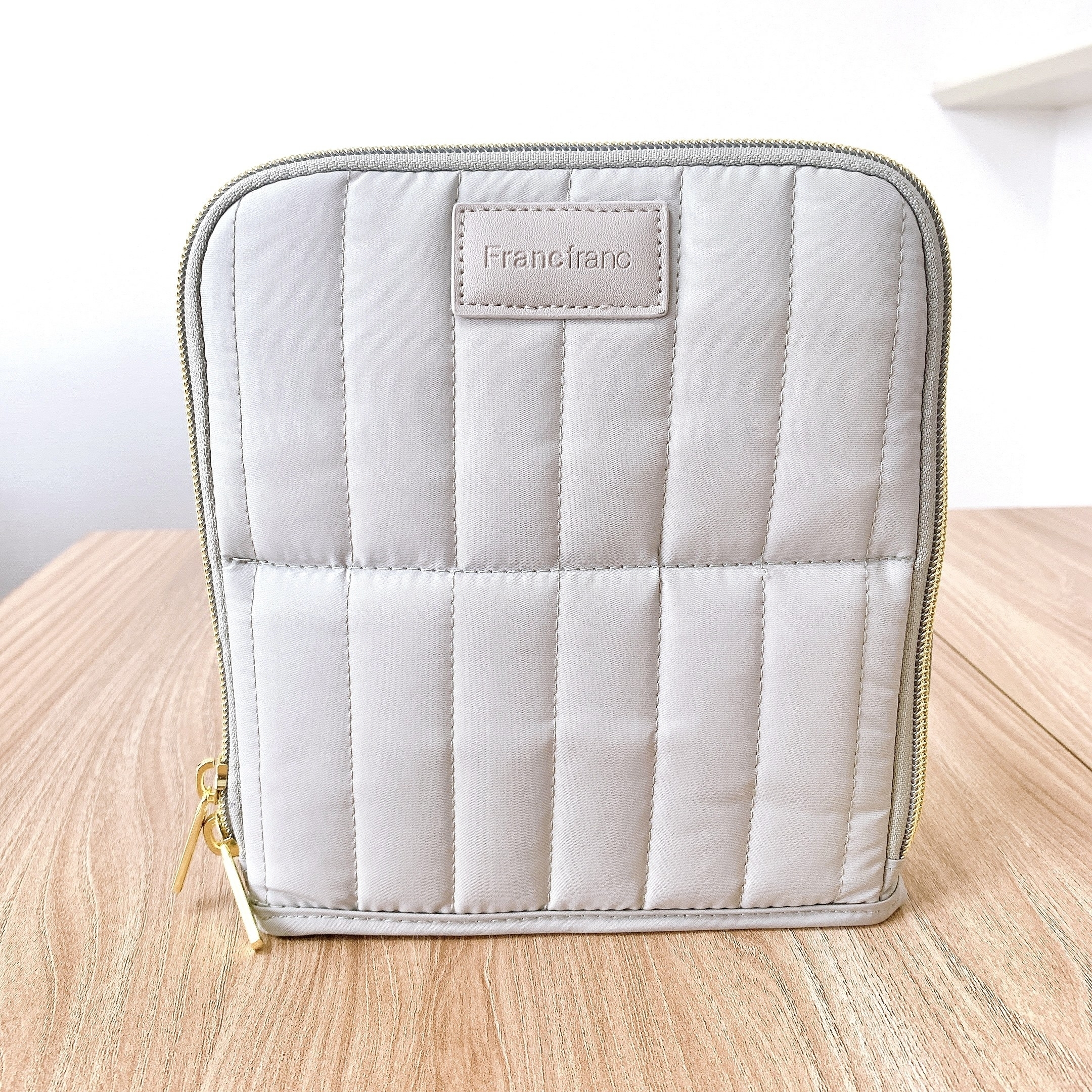 Francfranc(フランフラン)のおすすめポーチ「キルティング ツールペンスタンドポーチ グレー」