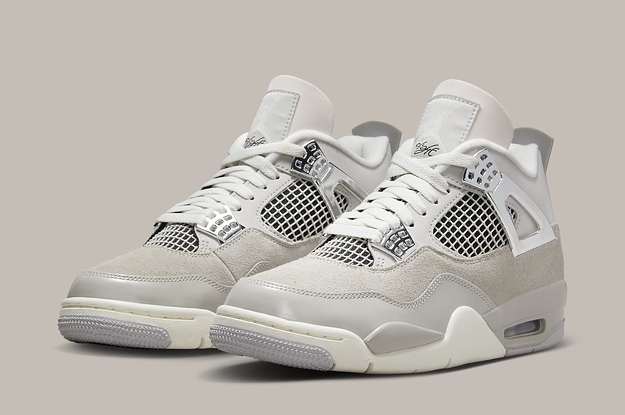 Official Look at the Latest Women's Exclusive Air Jordan 4