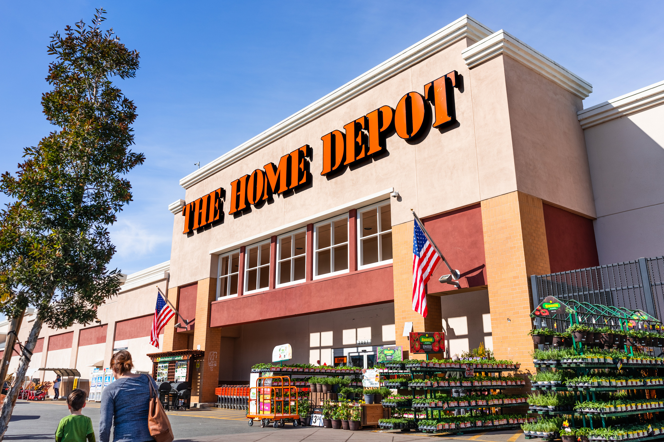 A Home Depot storefront