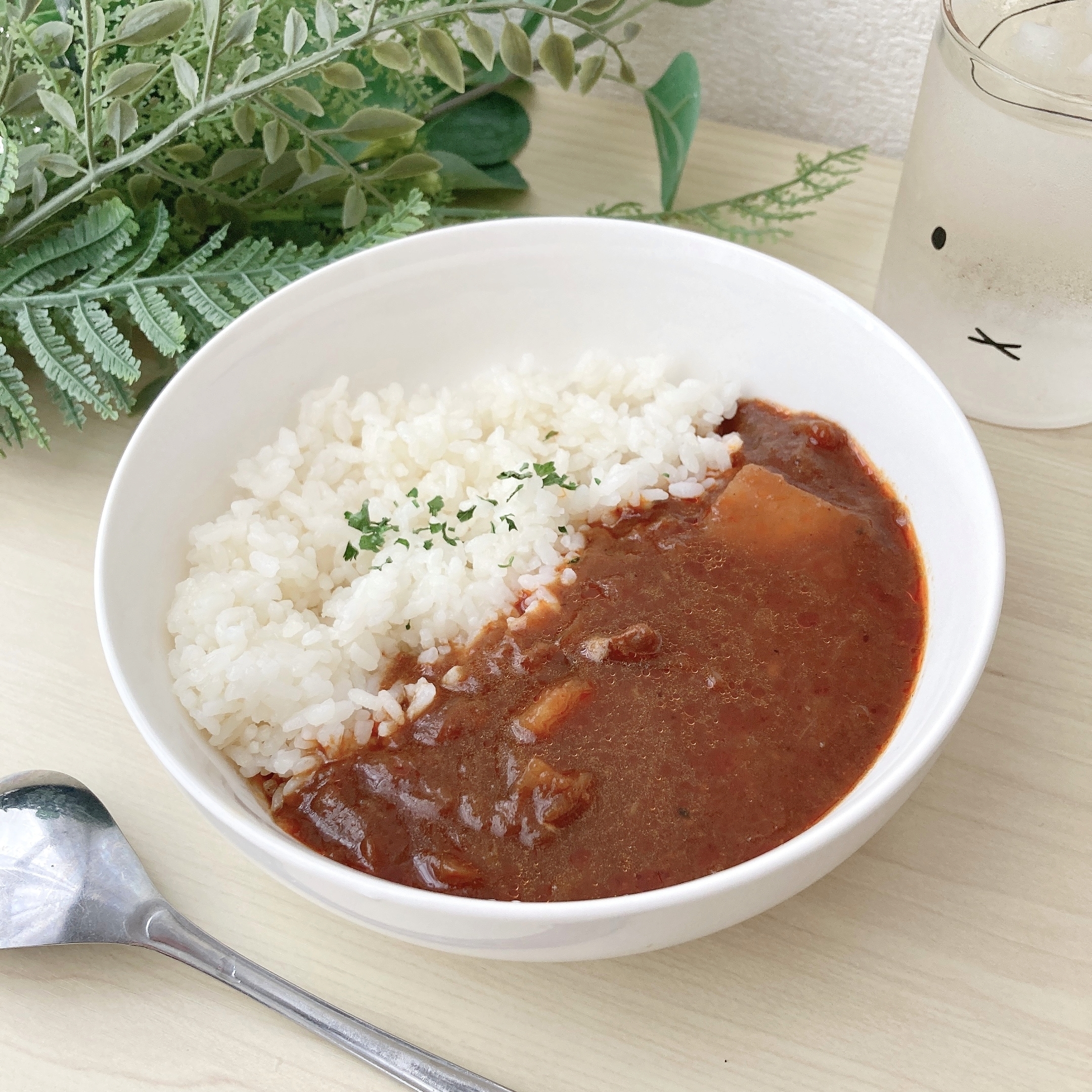 SEIYU(西友)のオススメのレトルト食品「ソテード・オニオンのコク チキンコルマカレー 180g」